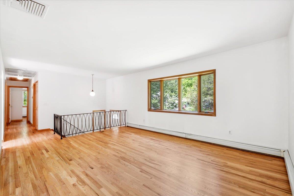 Single Family Abraham Gunn Memorial  Westchester County, NY 10567, MLS-861321-4