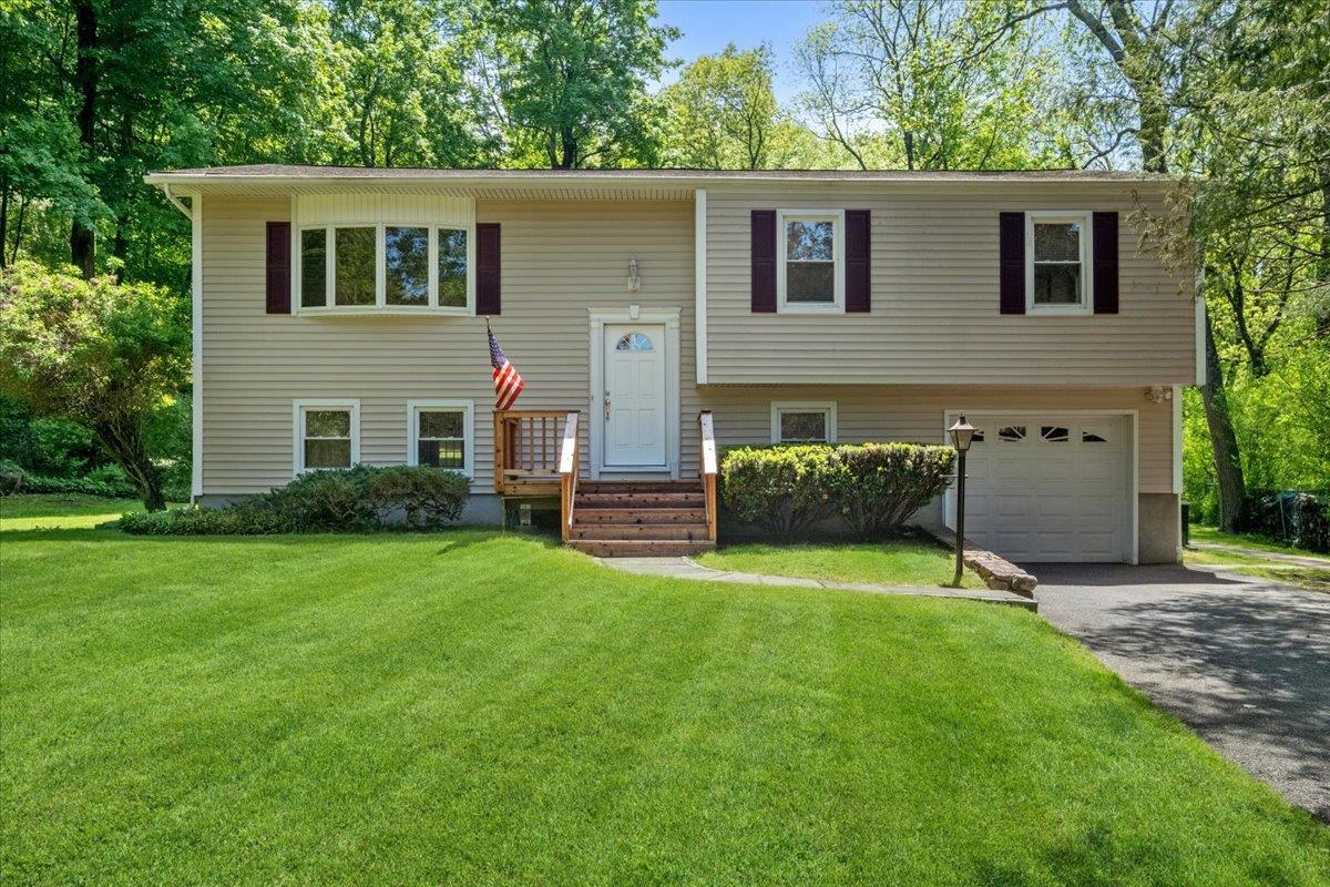 Single Family Abraham Gunn Memorial  Westchester County, NY 10567, MLS-861321-45