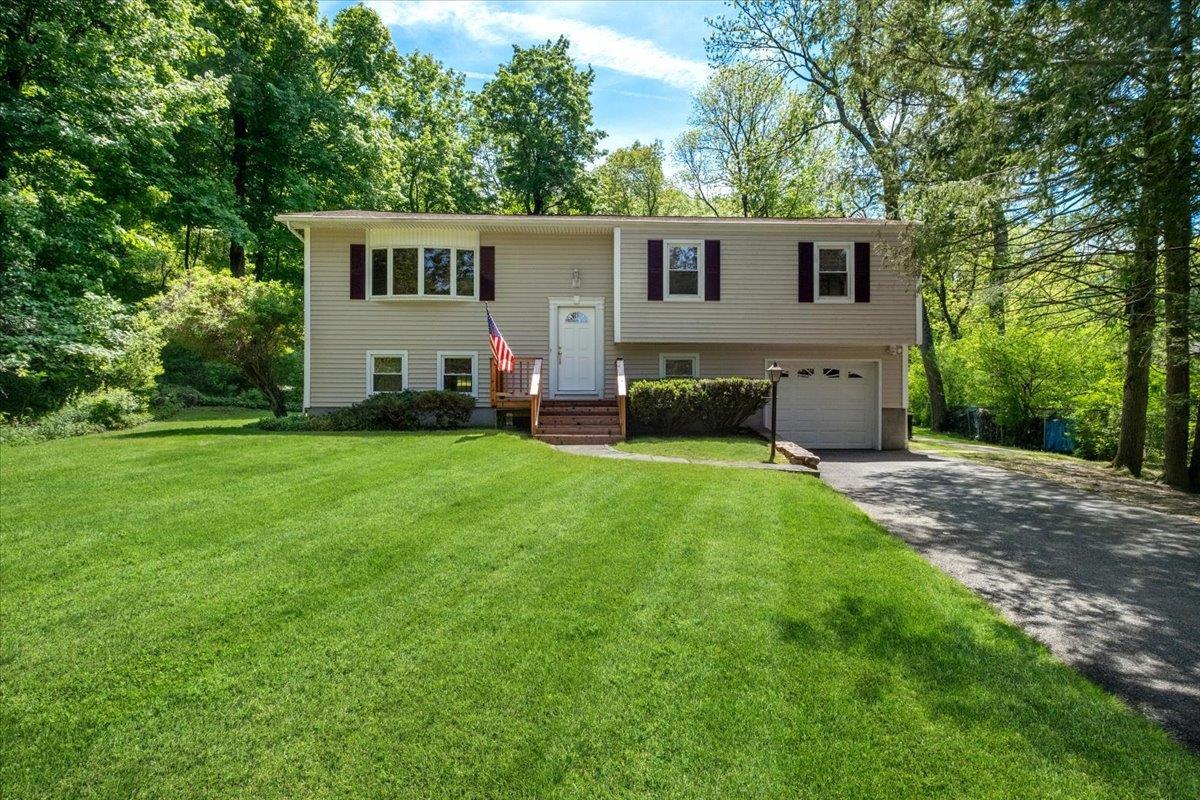 Single Family Abraham Gunn Memorial  Westchester County, NY 10567, MLS-861321-47
