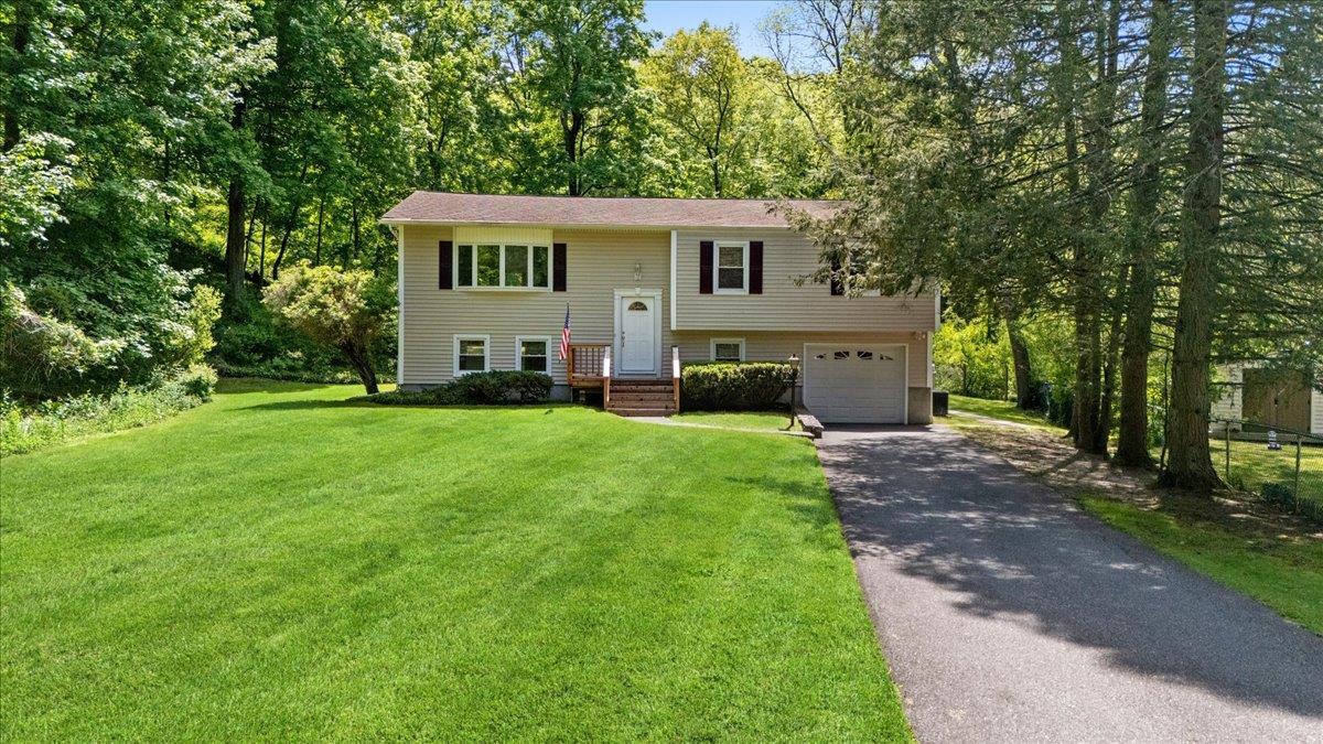 Single Family Abraham Gunn Memorial  Westchester County, NY 10567, MLS-861321-49