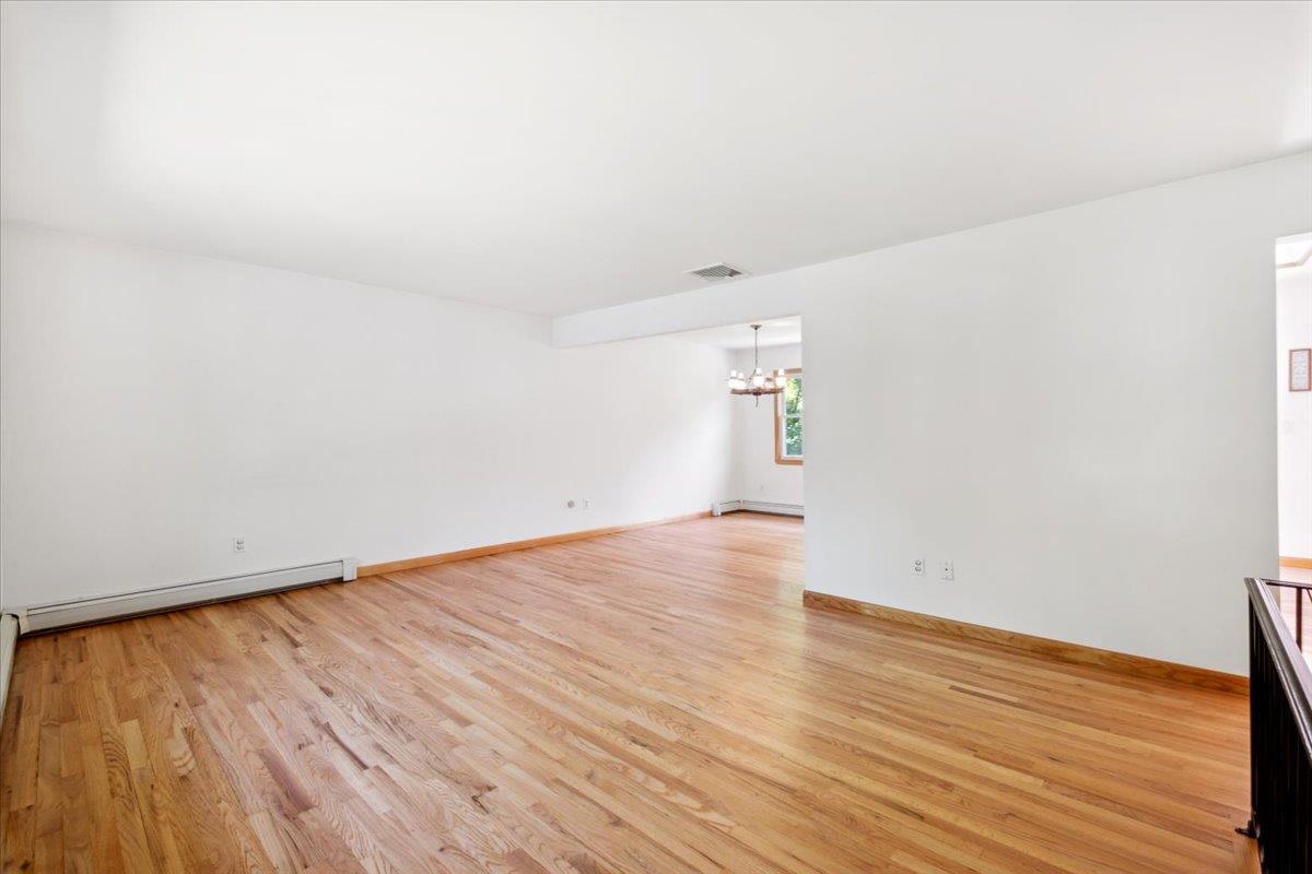 Single Family Abraham Gunn Memorial  Westchester County, NY 10567, MLS-861321-6