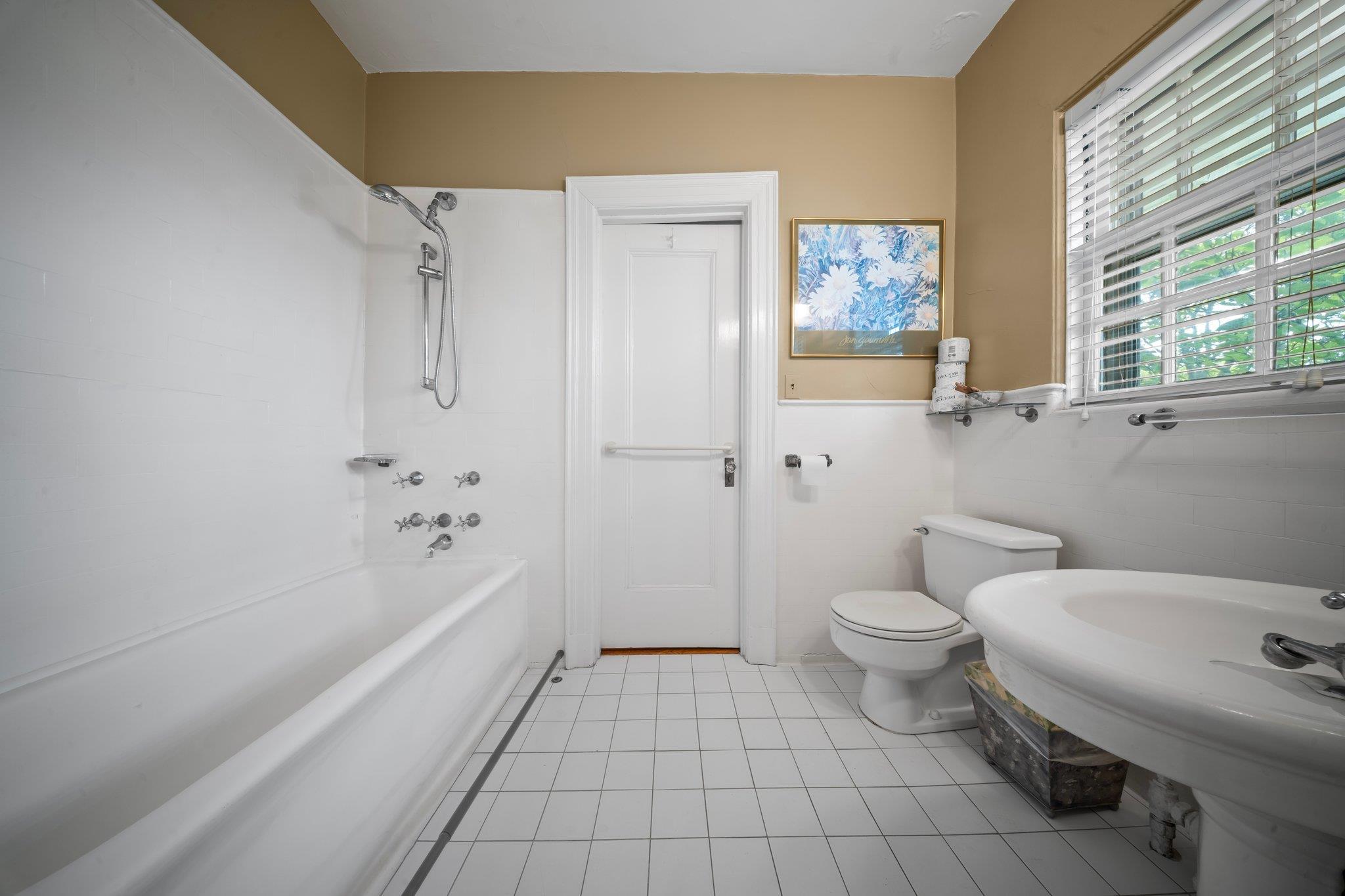 Single Family Shore  Queens, NY 11363, MLS-861328-26