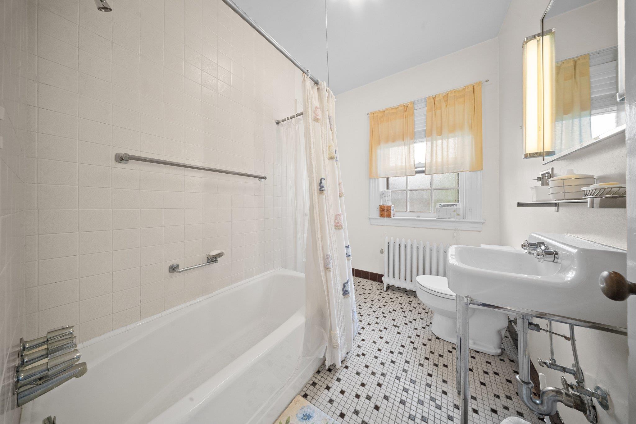 Single Family Shore  Queens, NY 11363, MLS-861328-28