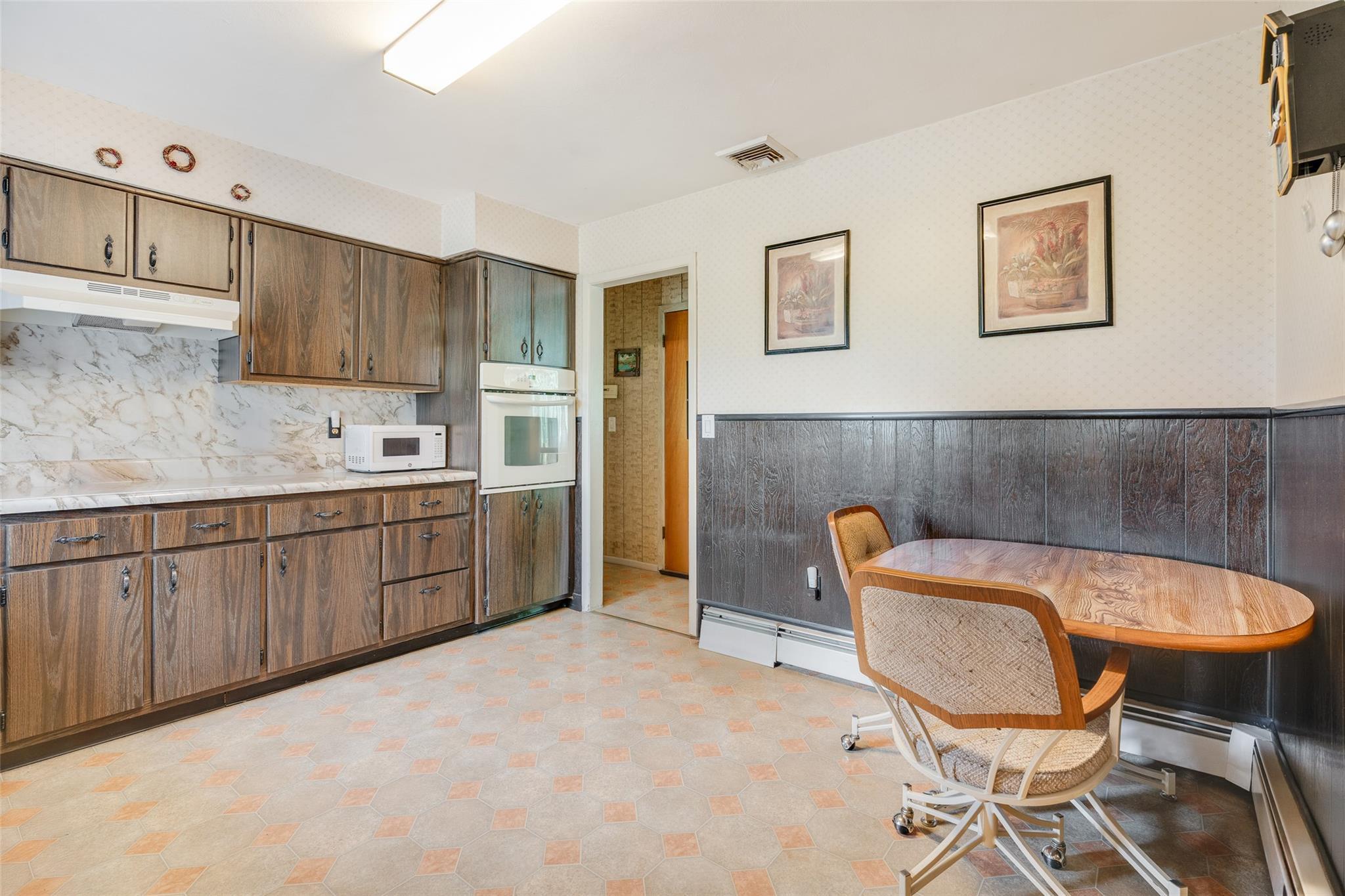 Single Family South  Dutchess County, NY 12508, MLS-861349-10