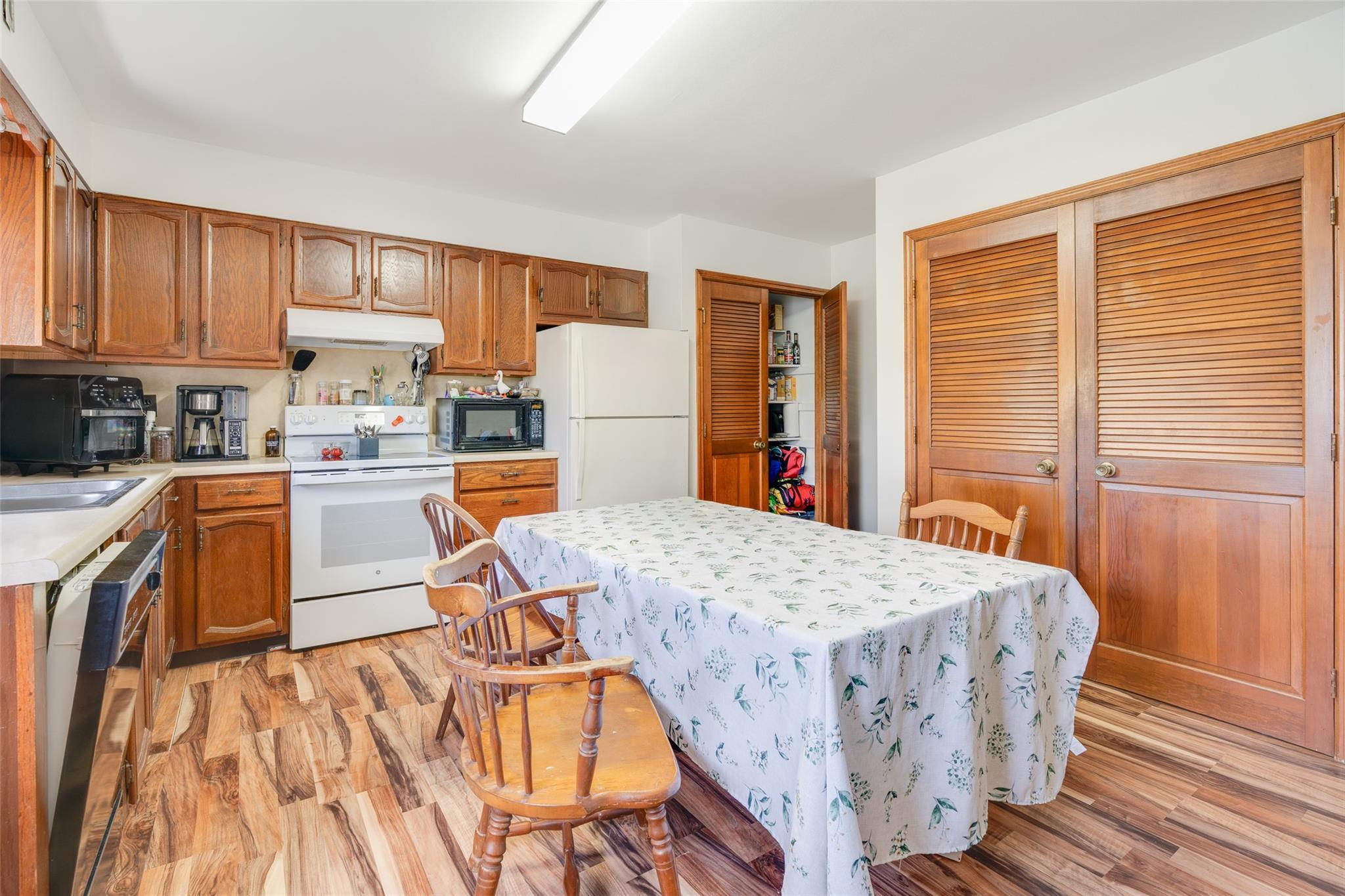 Single Family South  Dutchess County, NY 12508, MLS-861349-24
