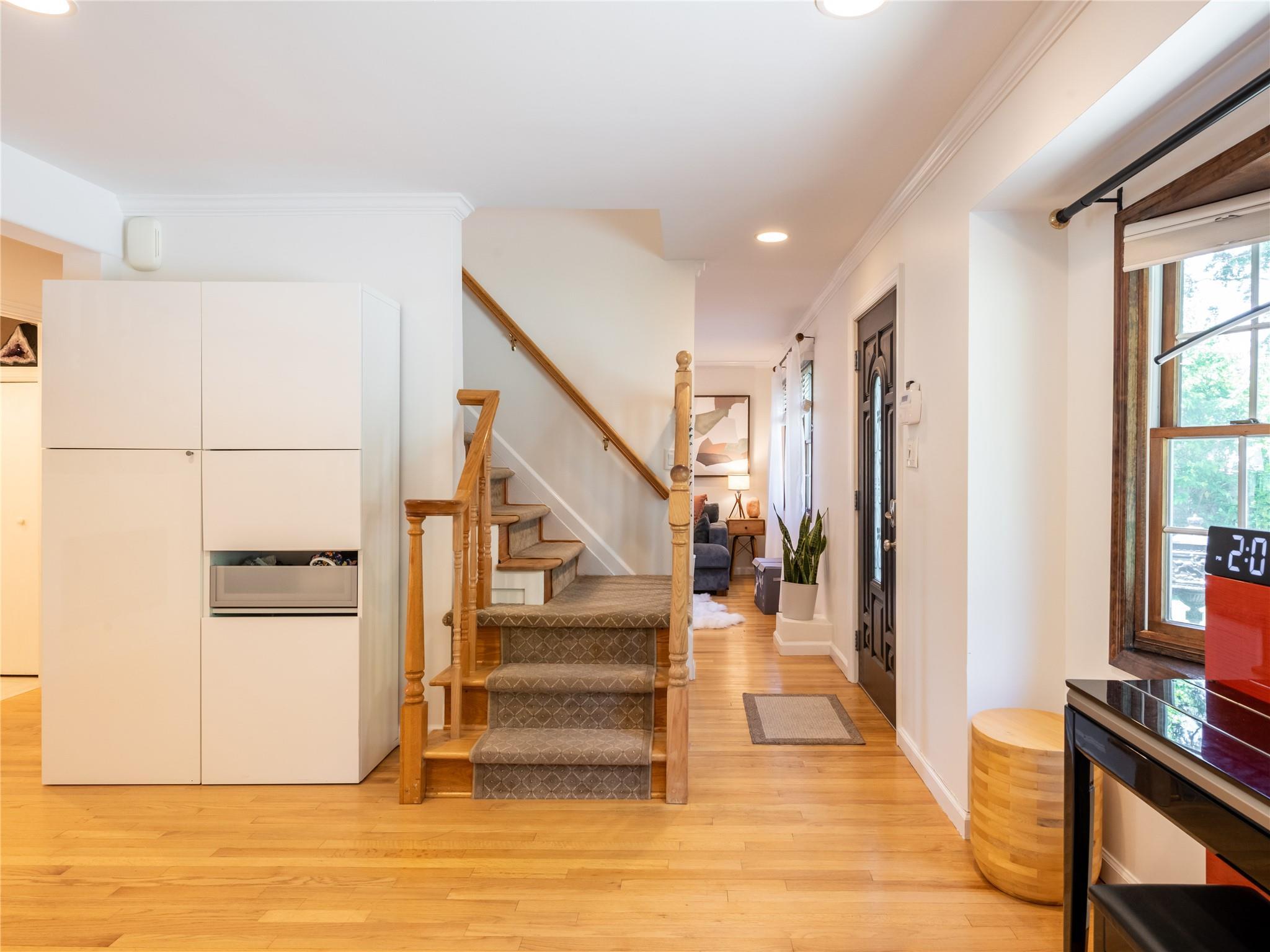 Single Family Shadyside  Nassau County, NY 11050, MLS-861356-23