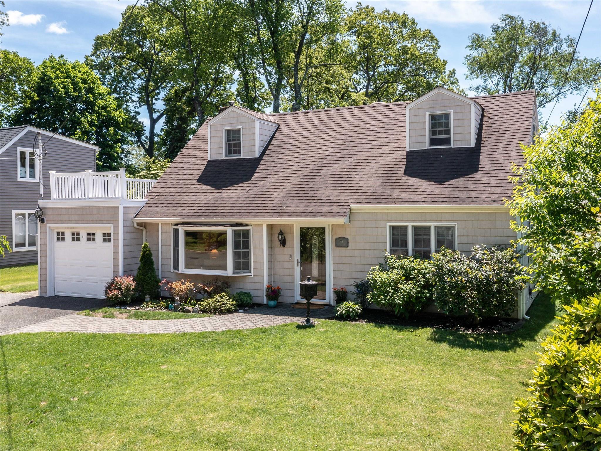 Single Family Shadyside  Nassau County, NY 11050, MLS-861356-3