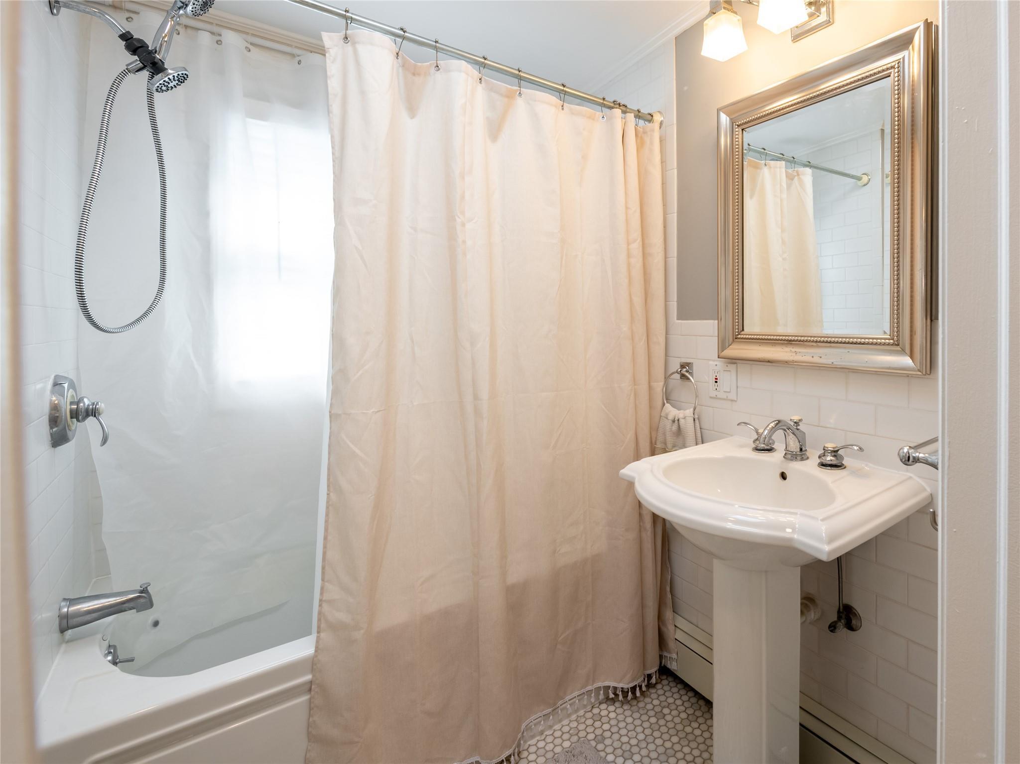Single Family Shadyside  Nassau County, NY 11050, MLS-861356-36