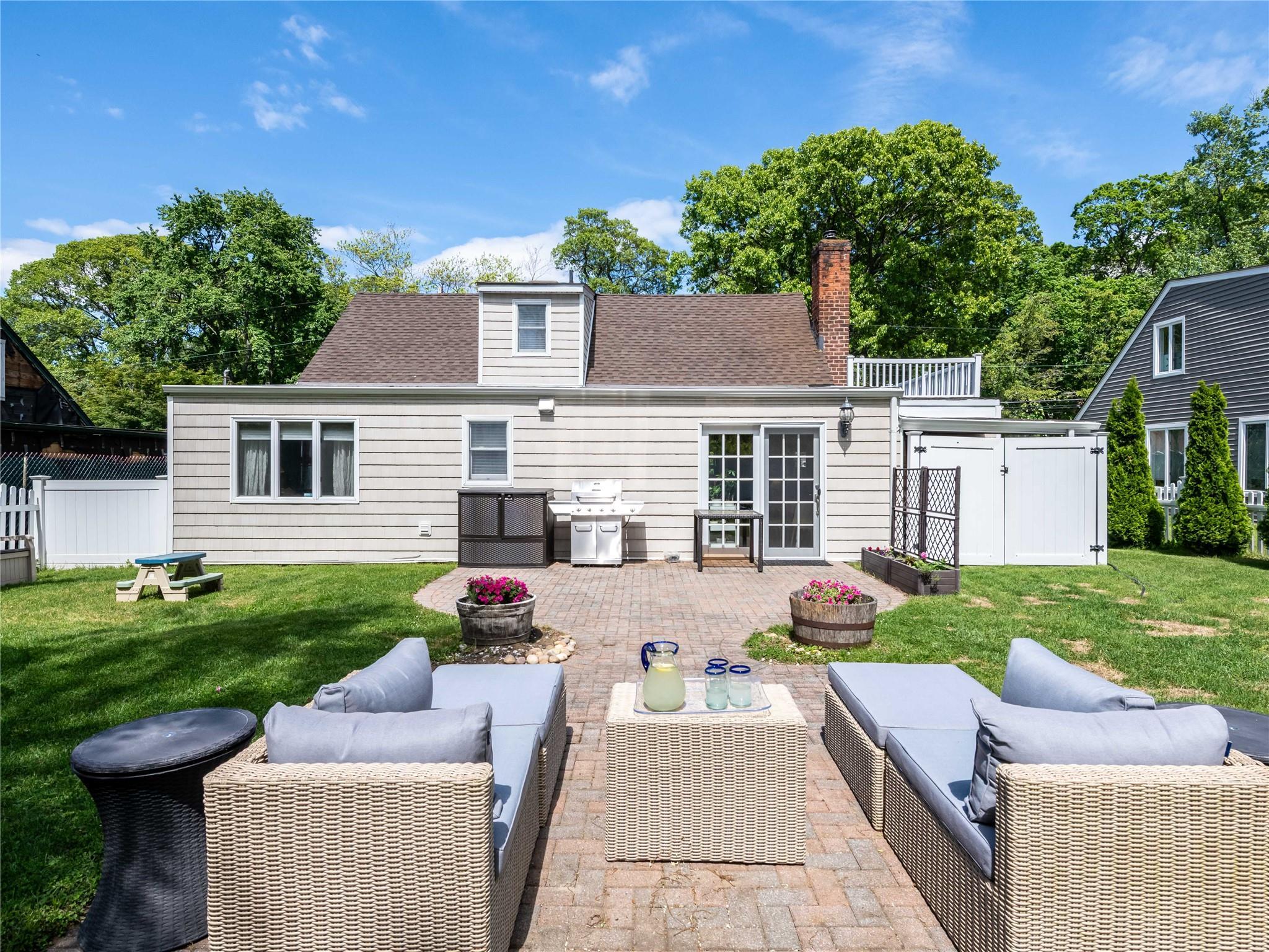 Single Family Shadyside  Nassau County, NY 11050, MLS-861356-37