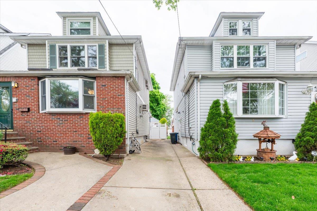 Single Family 70  Queens, NY 11375, MLS-861361-2