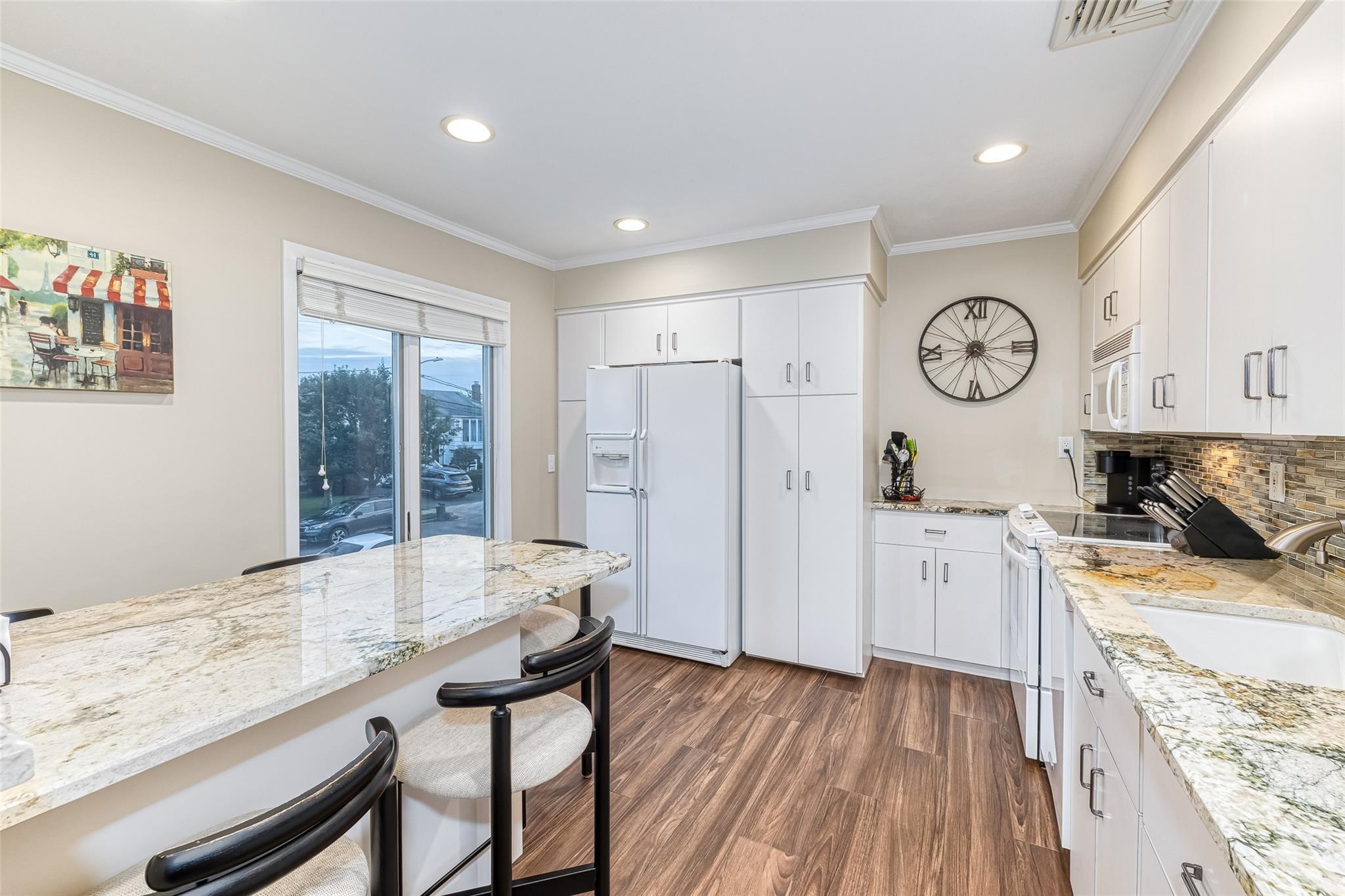 Single Family Hampton  Nassau County, NY 11793, MLS-861379-15