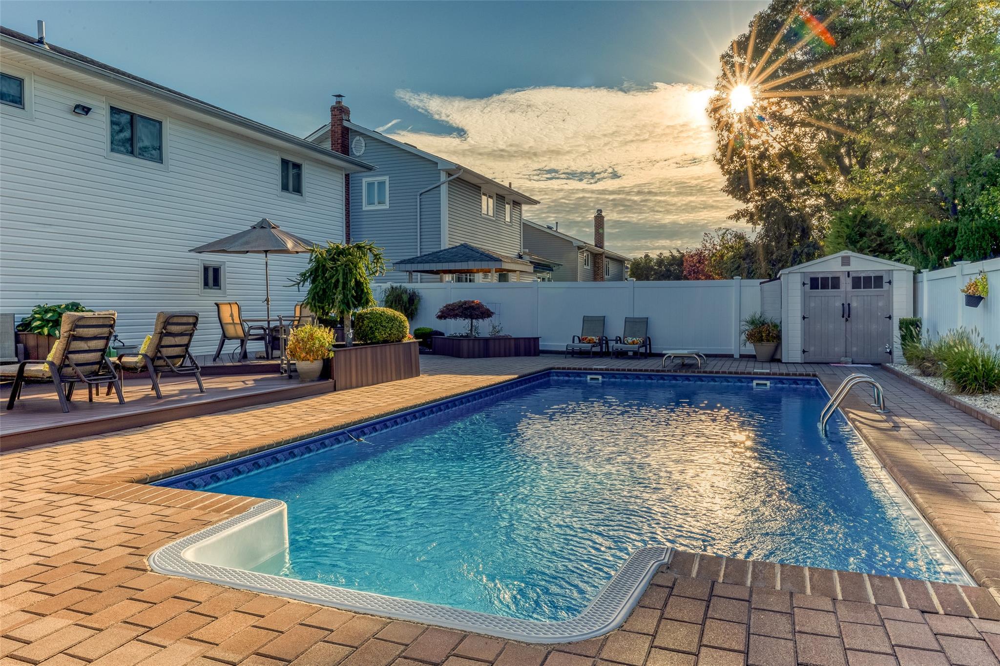 Single Family Hampton  Nassau County, NY 11793, MLS-861379-38