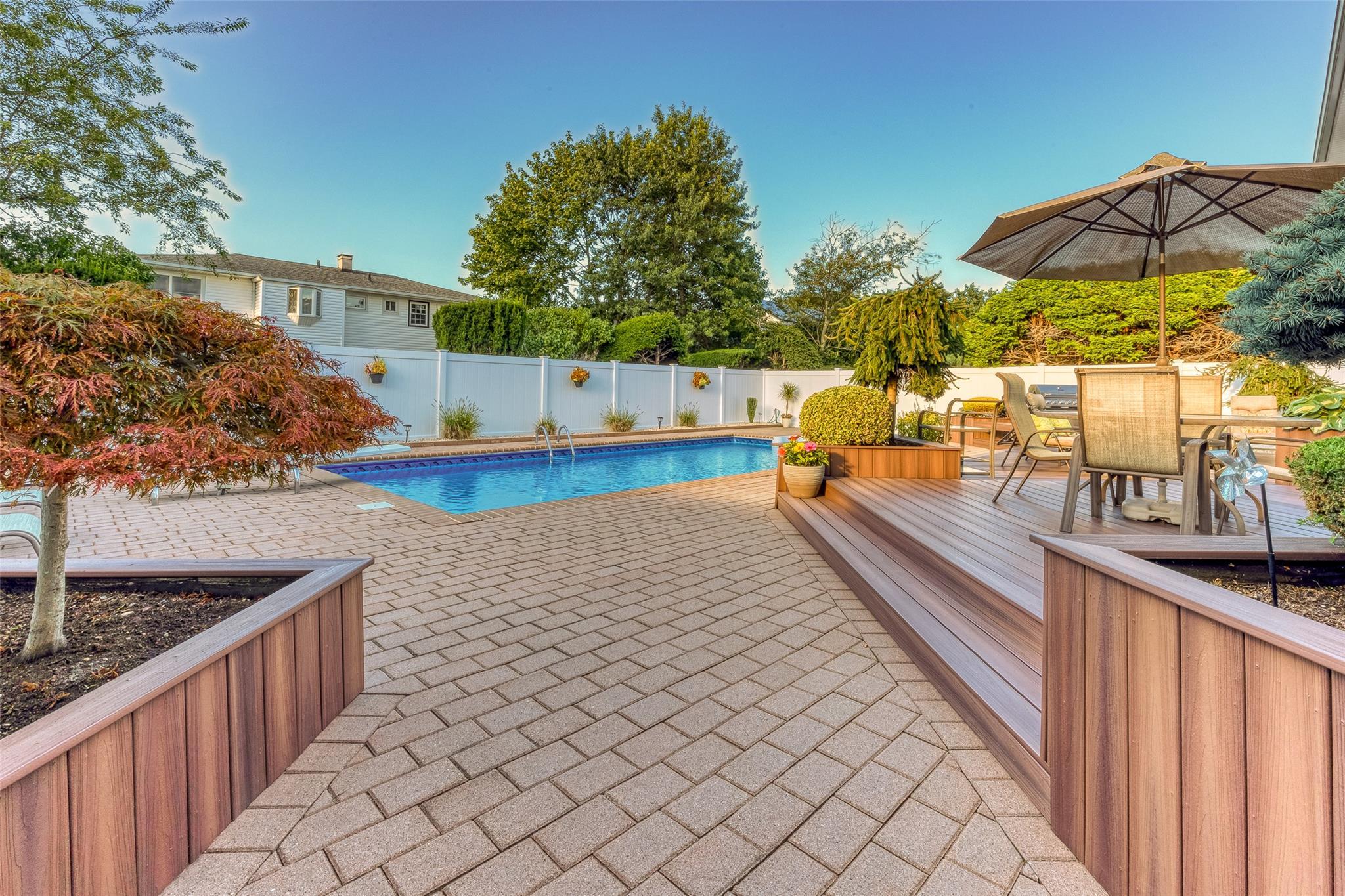 Single Family Hampton  Nassau County, NY 11793, MLS-861379-42