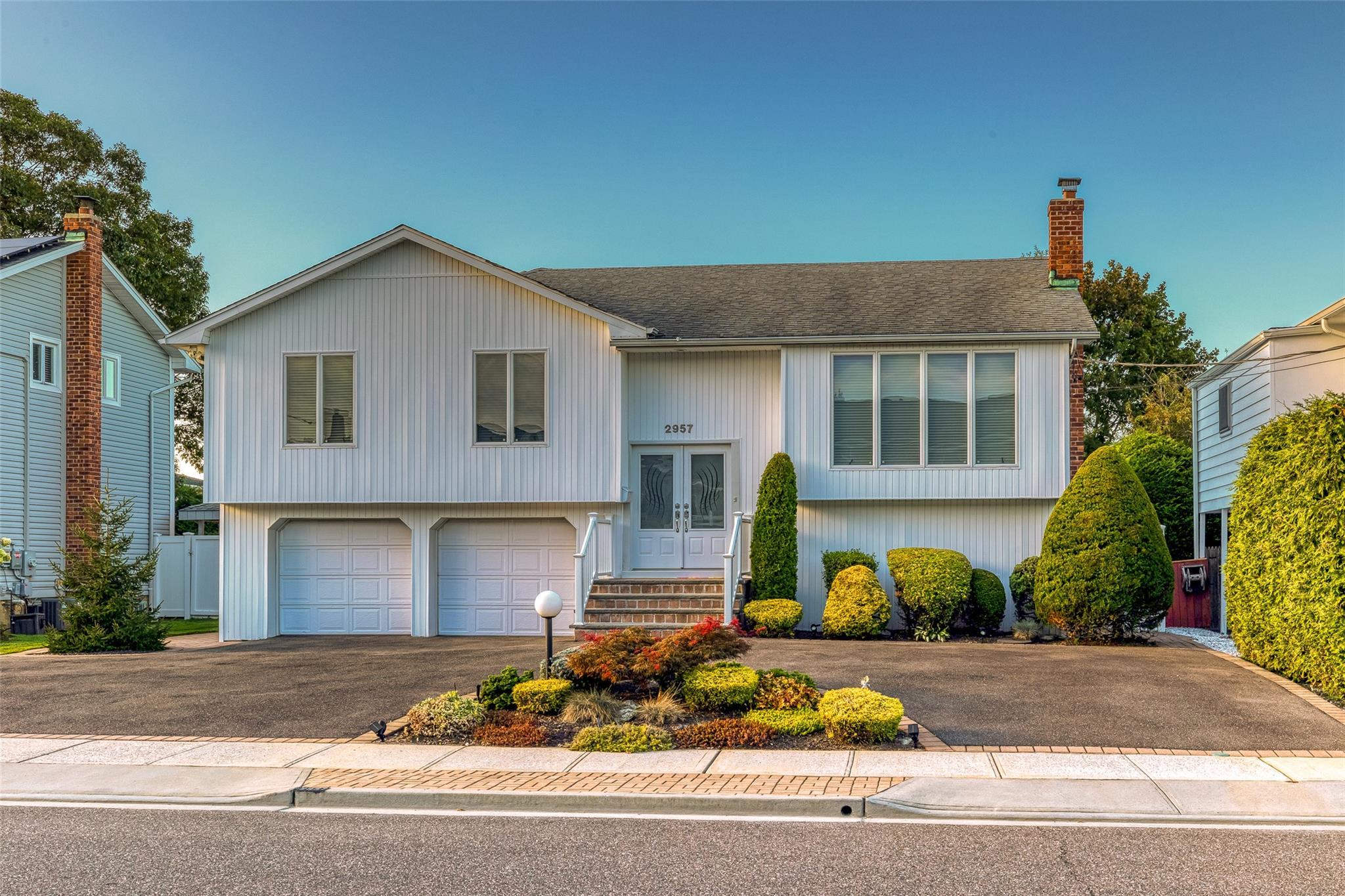 Single Family Hampton  Nassau County, NY 11793, MLS-861379-44
