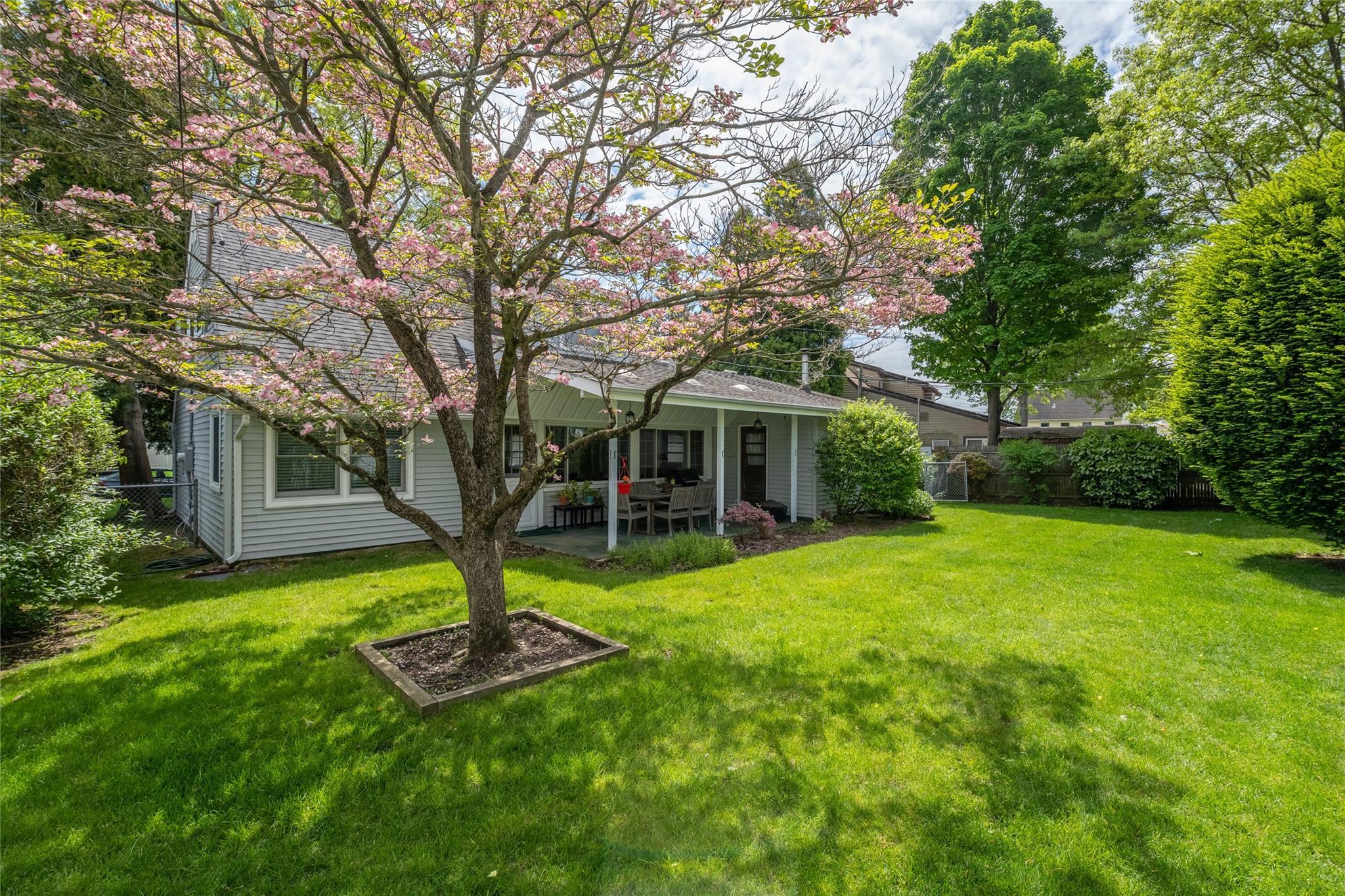 Single Family Flagstone  Nassau County, NY 11590, MLS-861385-21
