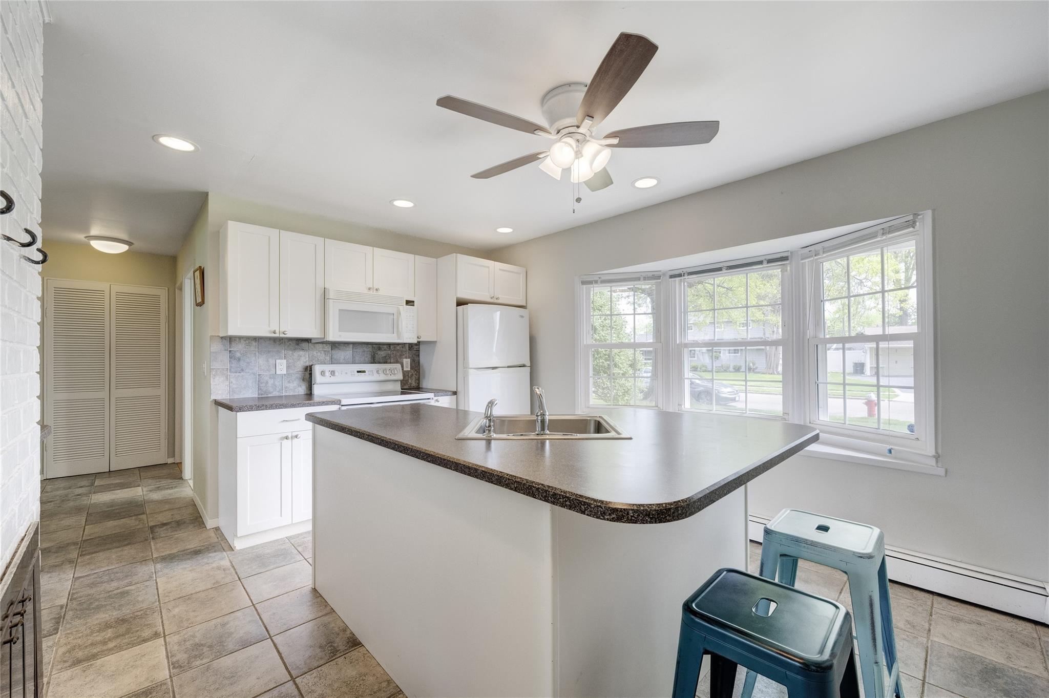 Single Family Flagstone  Nassau County, NY 11590, MLS-861385-8