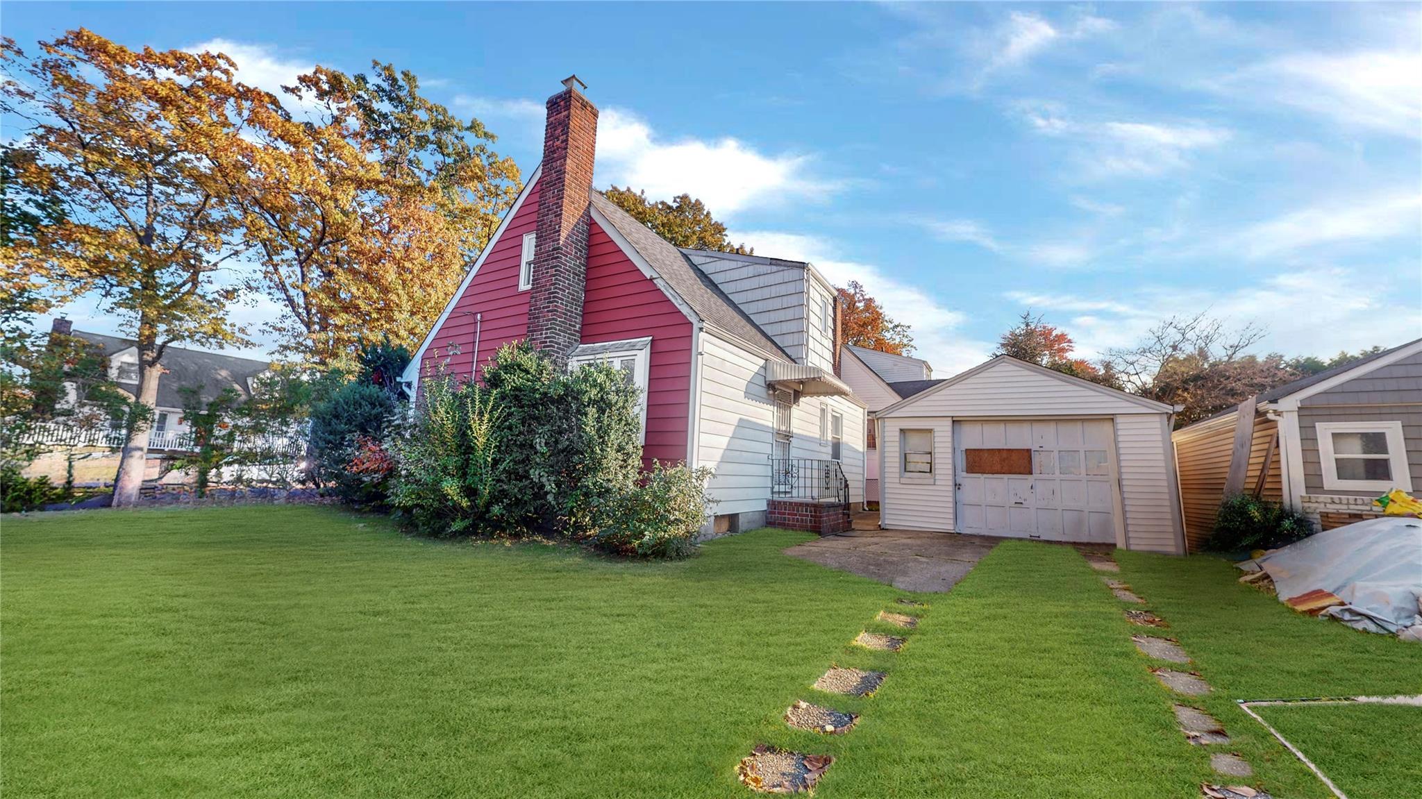 Single Family Leggett  Queens, NY 11357, MLS-861395-2