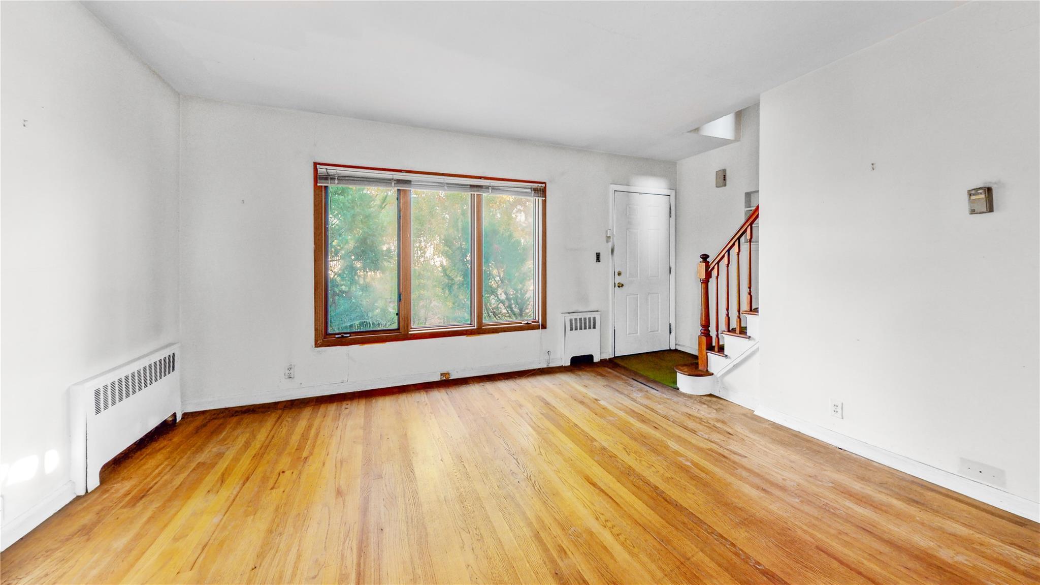 Single Family Leggett  Queens, NY 11357, MLS-861395-5