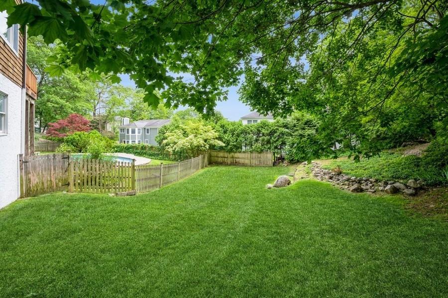 Single Family Glenn  Westchester County, NY 10706, MLS-861397-8
