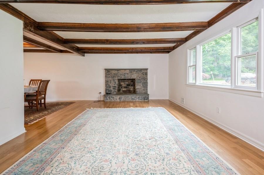 Single Family Glenn  Westchester County, NY 10706, MLS-861397-9