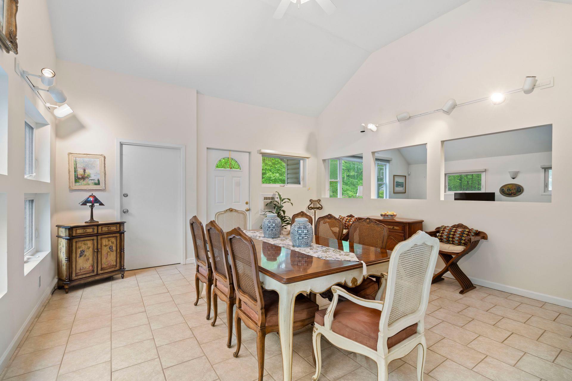 Single Family Darby  Suffolk County, NY 11746, MLS-861400-10