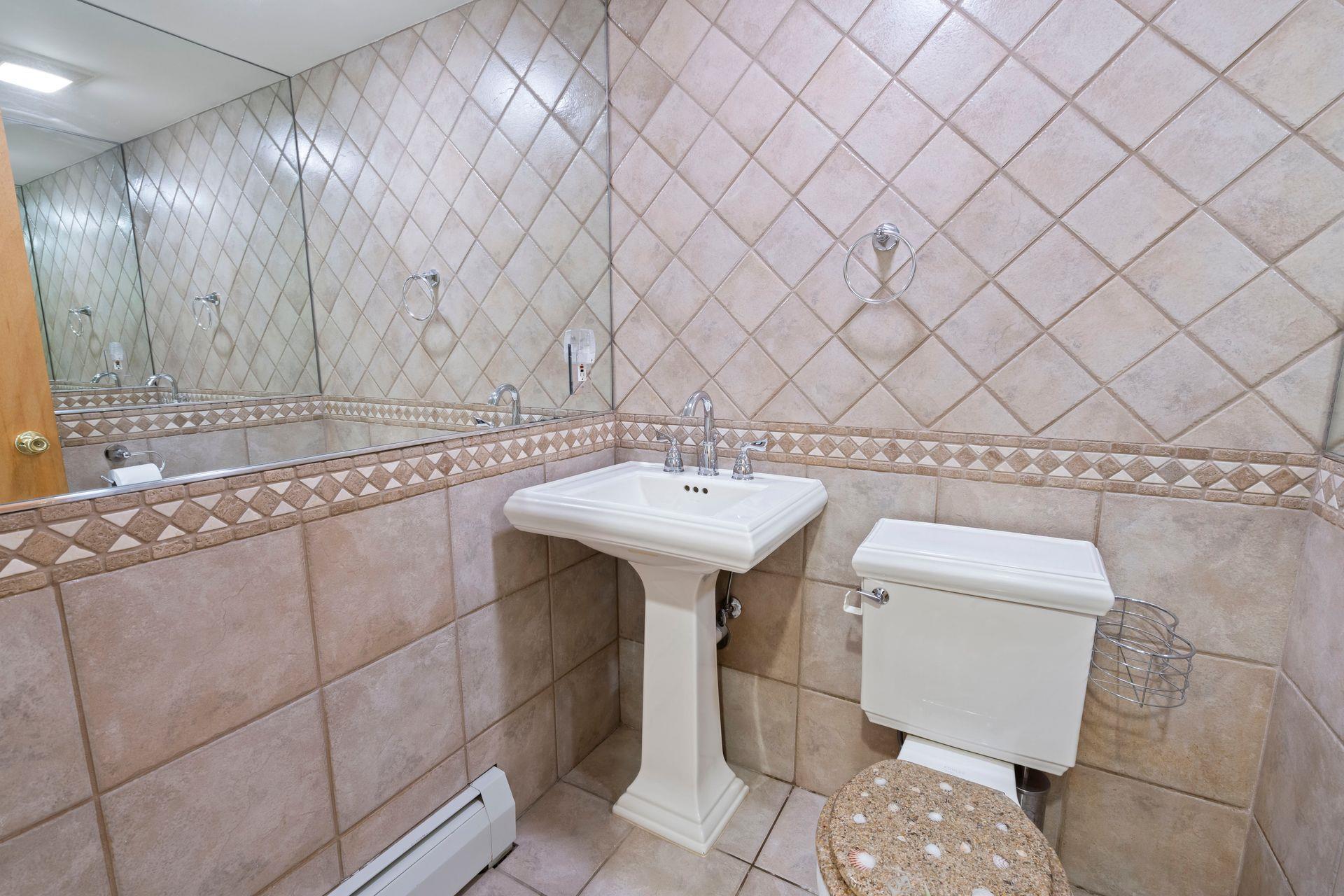 Single Family Darby  Suffolk County, NY 11746, MLS-861400-17