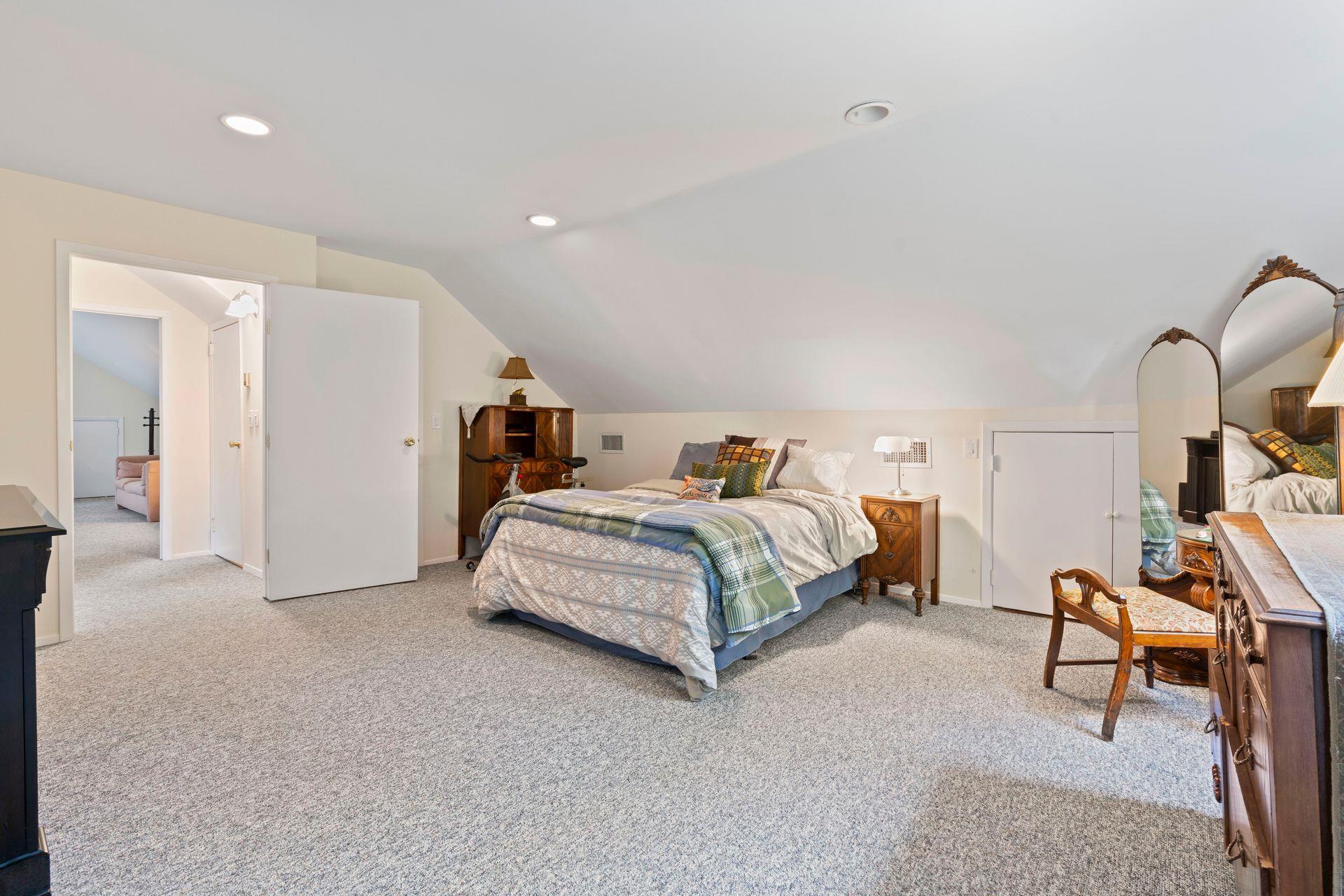 Single Family Darby  Suffolk County, NY 11746, MLS-861400-28