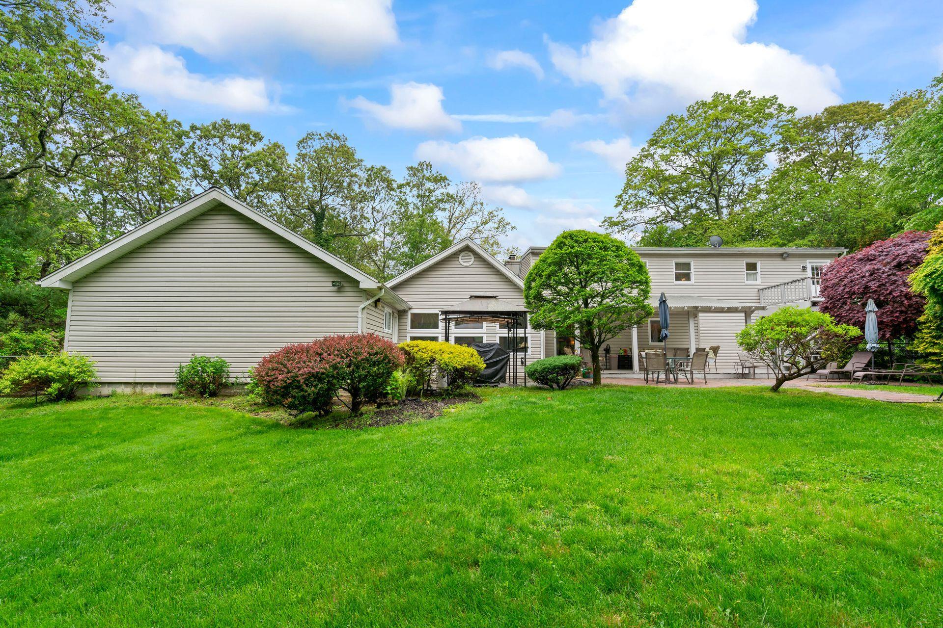 Single Family Darby  Suffolk County, NY 11746, MLS-861400-39