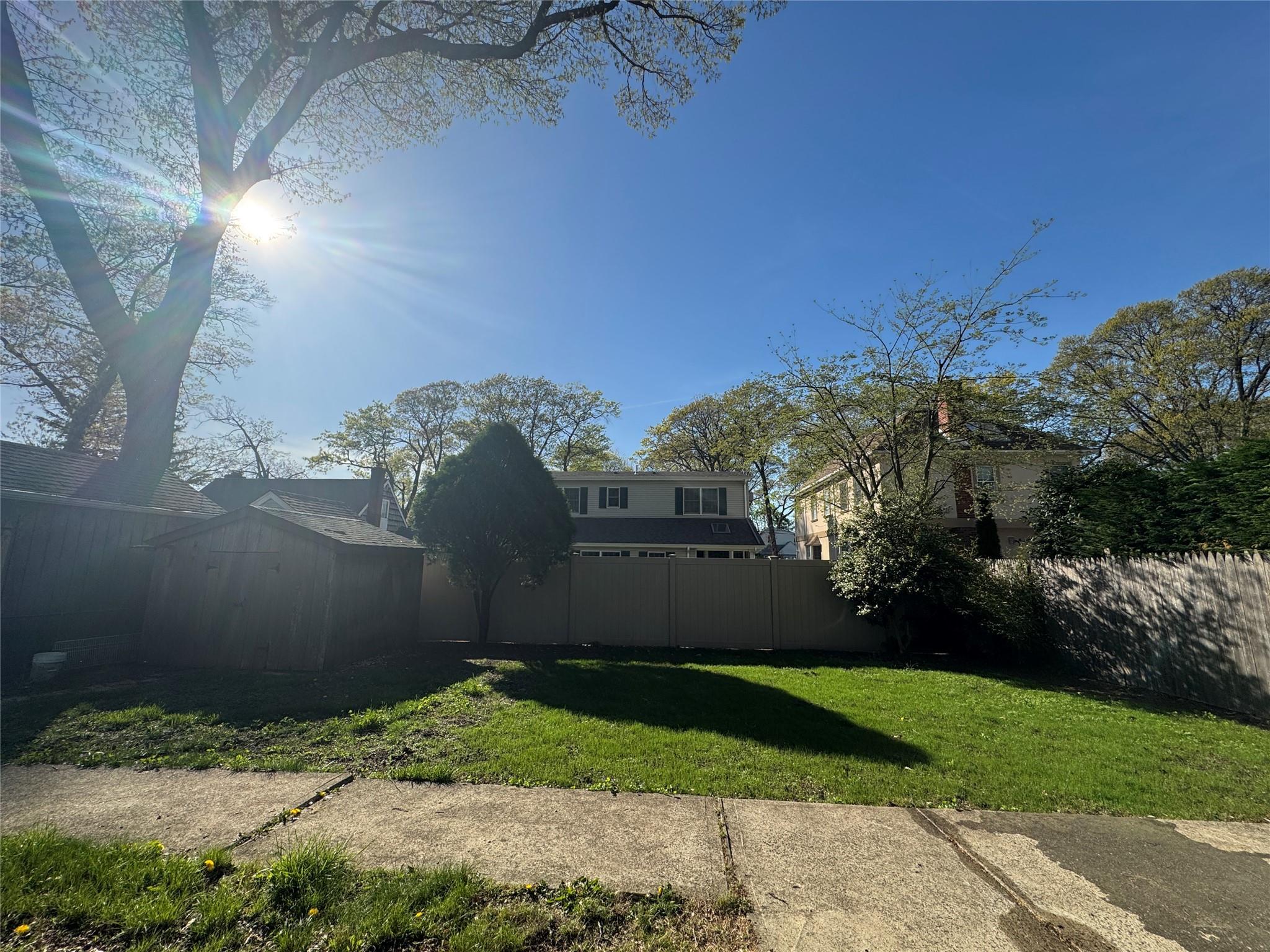 Single Family Garfield  Nassau County, NY 11552, MLS-861406-16