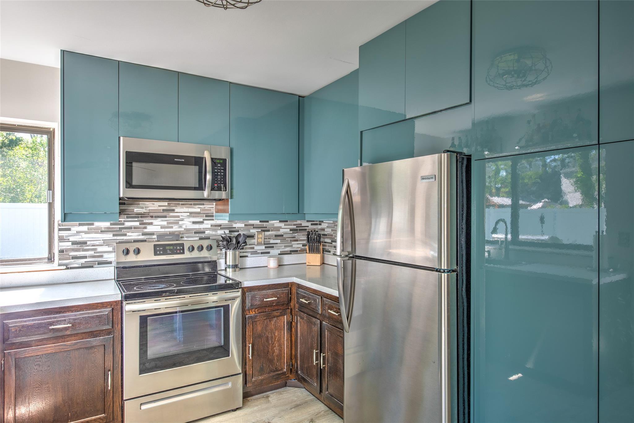 Single Family Folsom  Suffolk County, NY 11727, MLS-861412-11