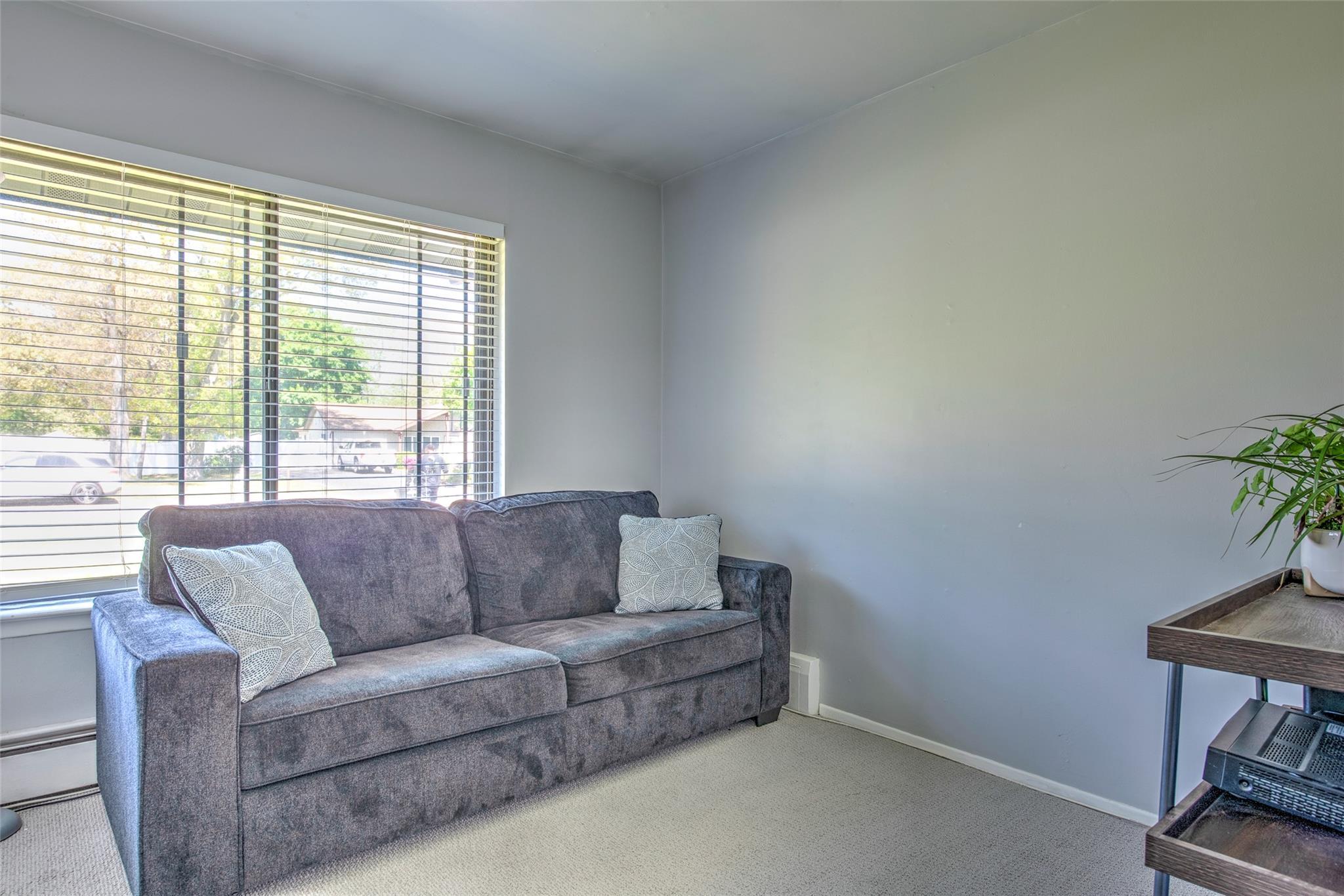 Single Family Folsom  Suffolk County, NY 11727, MLS-861412-16