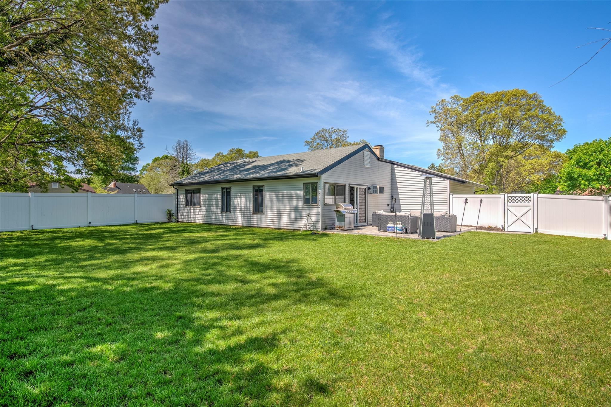 Single Family Folsom  Suffolk County, NY 11727, MLS-861412-21