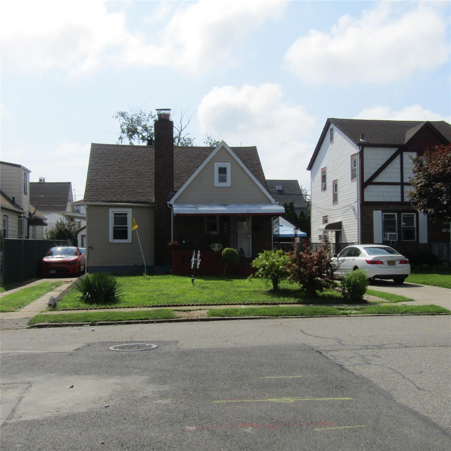 Single Family 253rd  Queens, NY 11426, MLS-861419-2