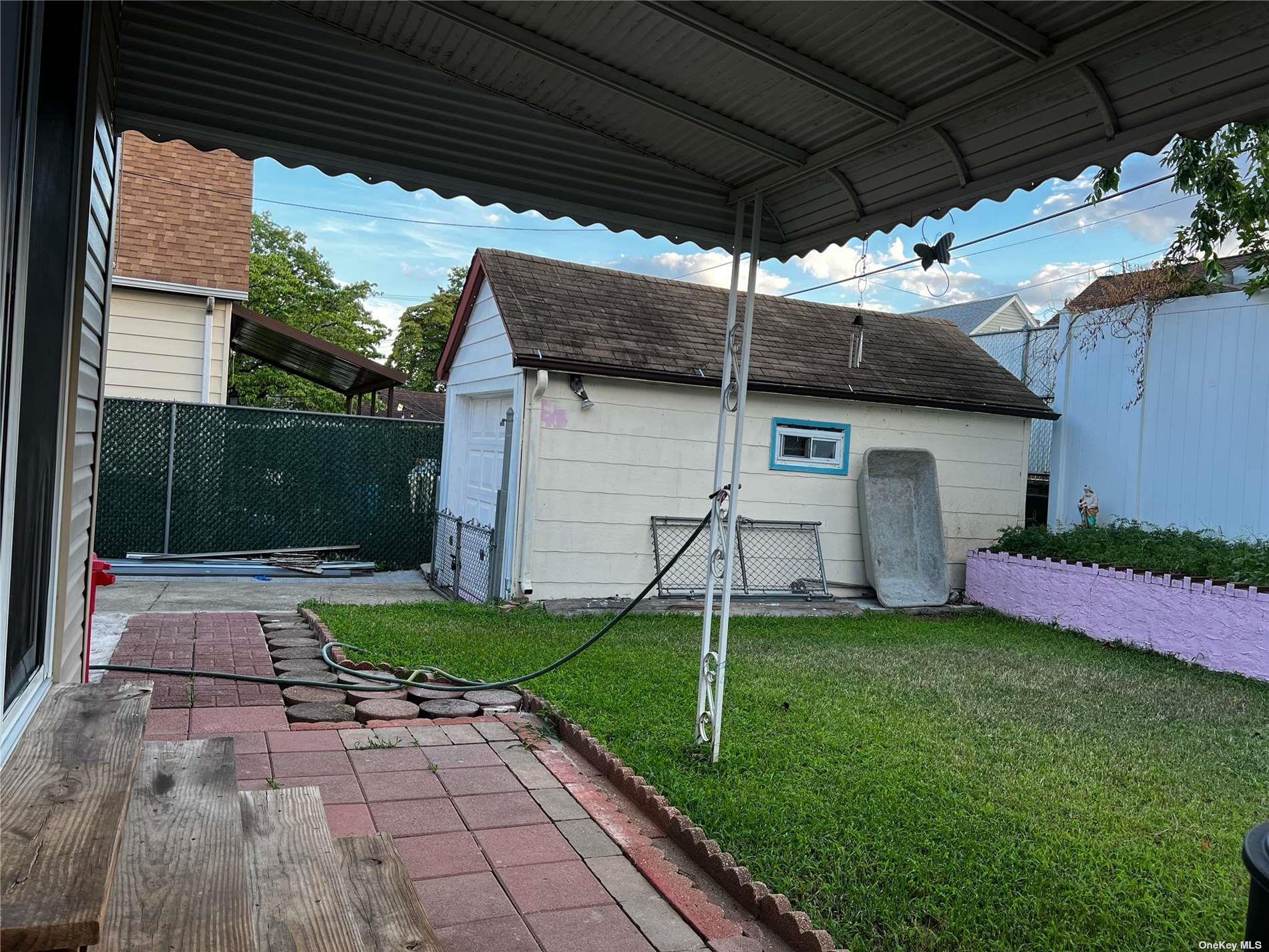 Single Family 253rd  Queens, NY 11426, MLS-861419-8
