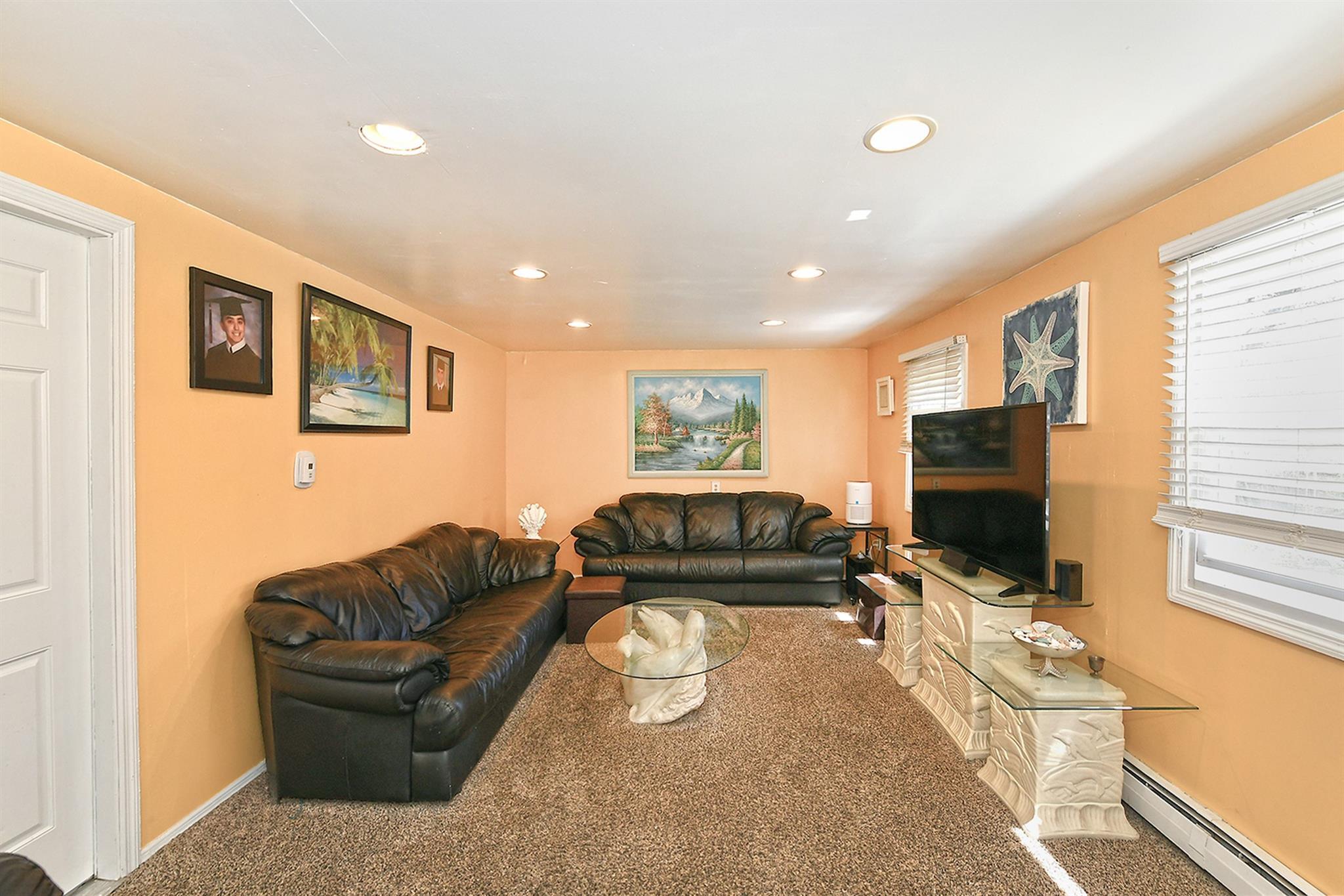 Single Family Split Pine  Suffolk County, NY 11763, MLS-861431-11