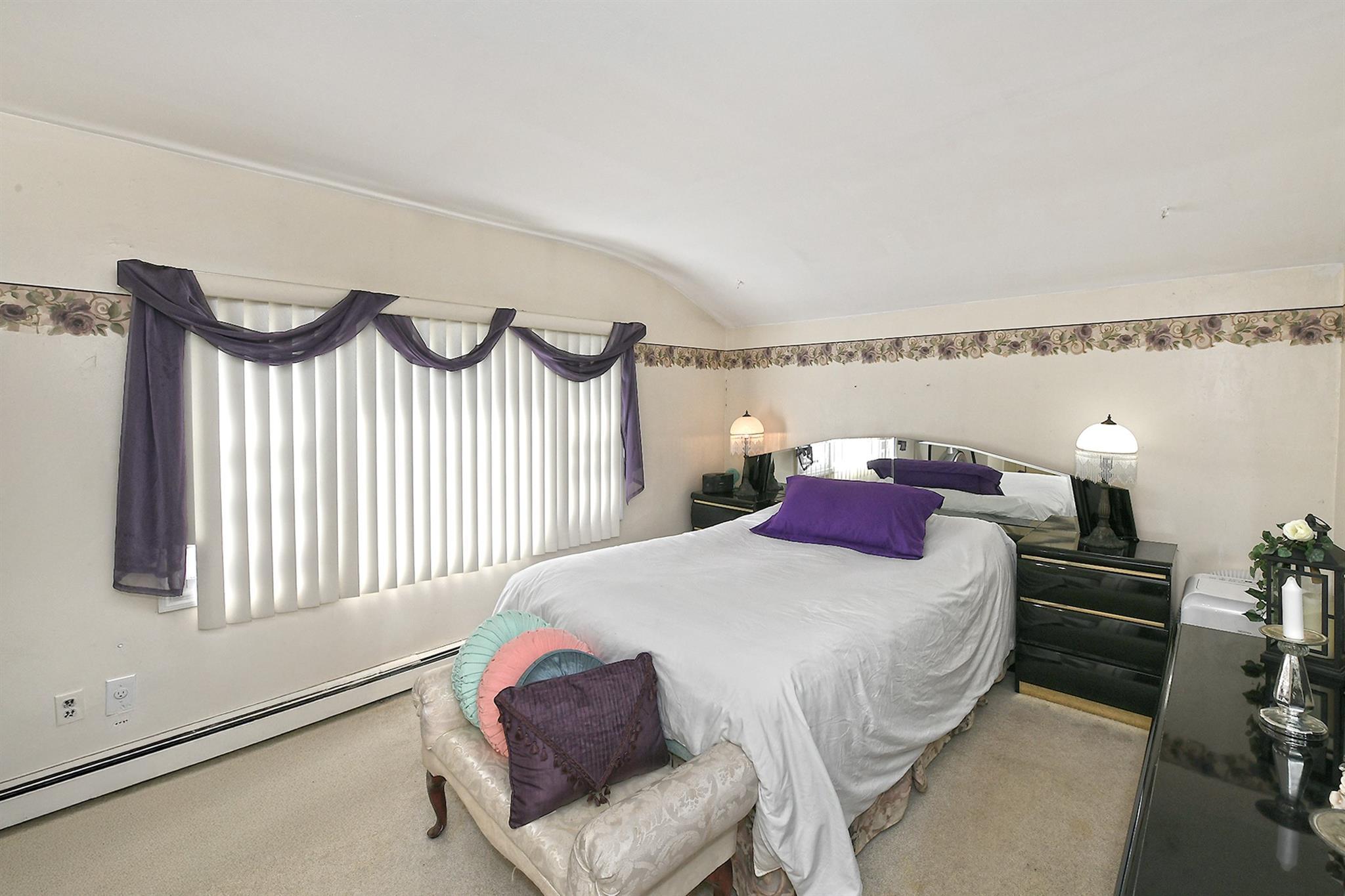 Single Family Split Pine  Suffolk County, NY 11763, MLS-861431-14