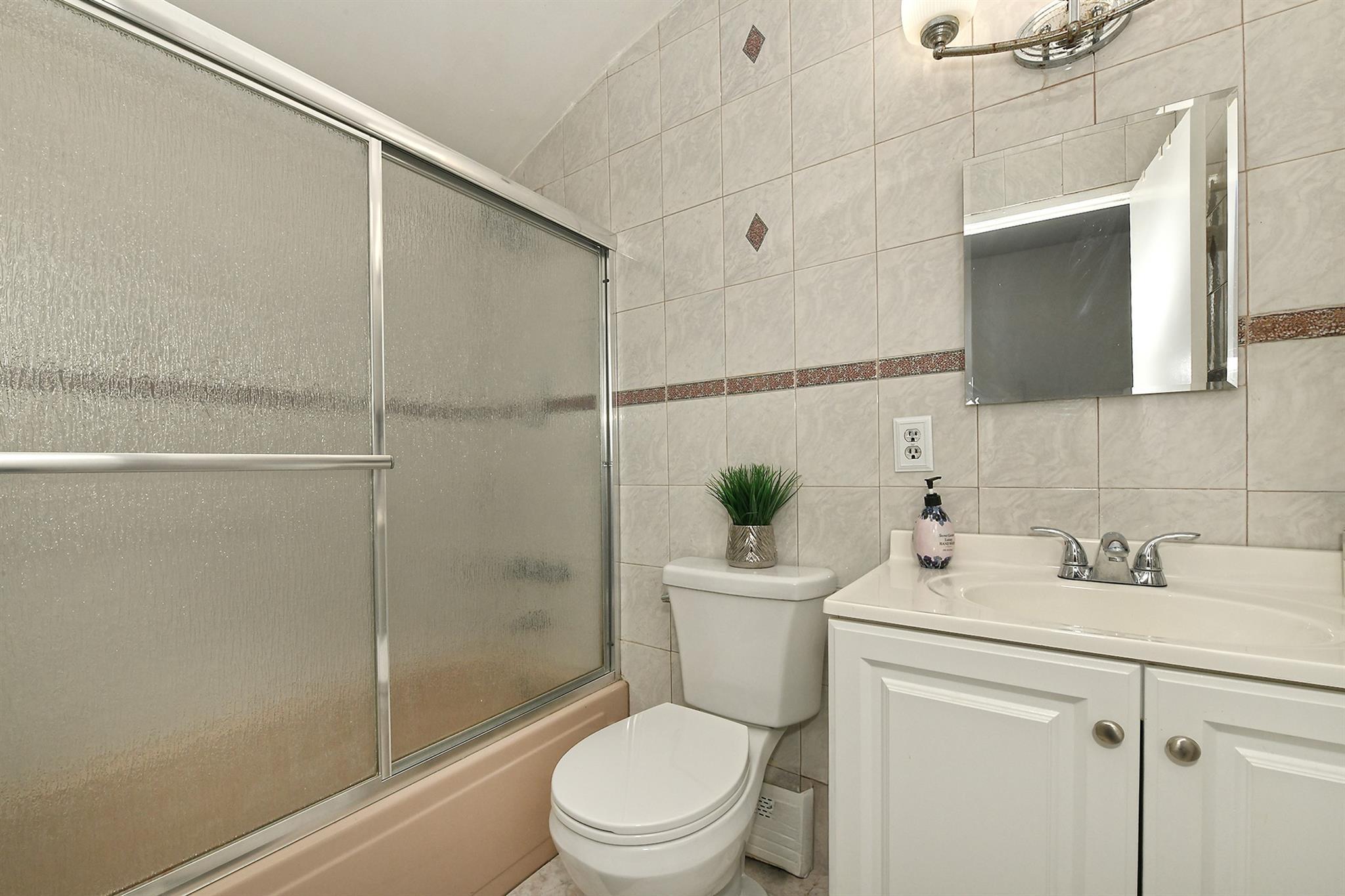 Single Family Split Pine  Suffolk County, NY 11763, MLS-861431-18