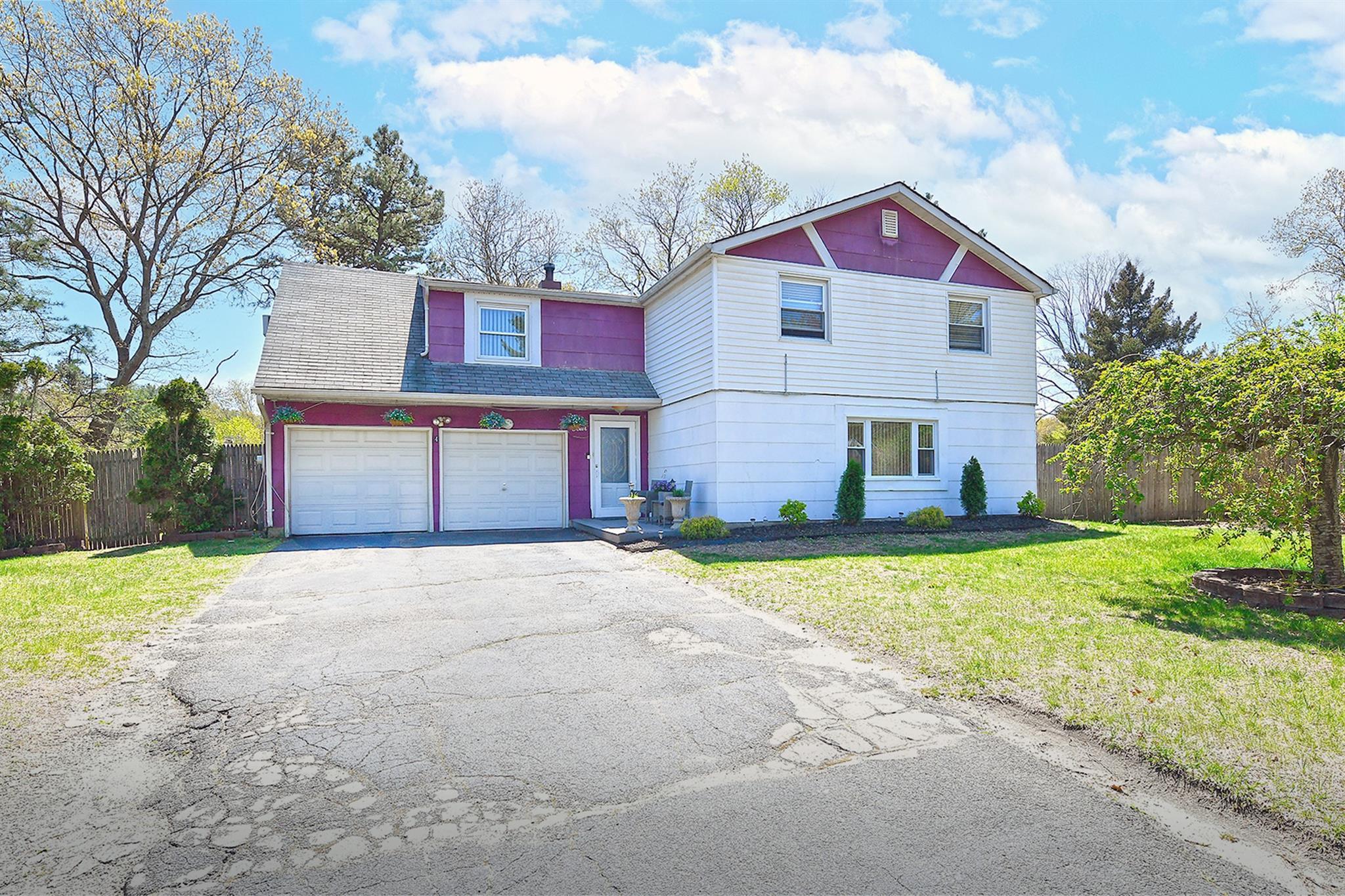 Single Family Split Pine  Suffolk County, NY 11763, MLS-861431-21