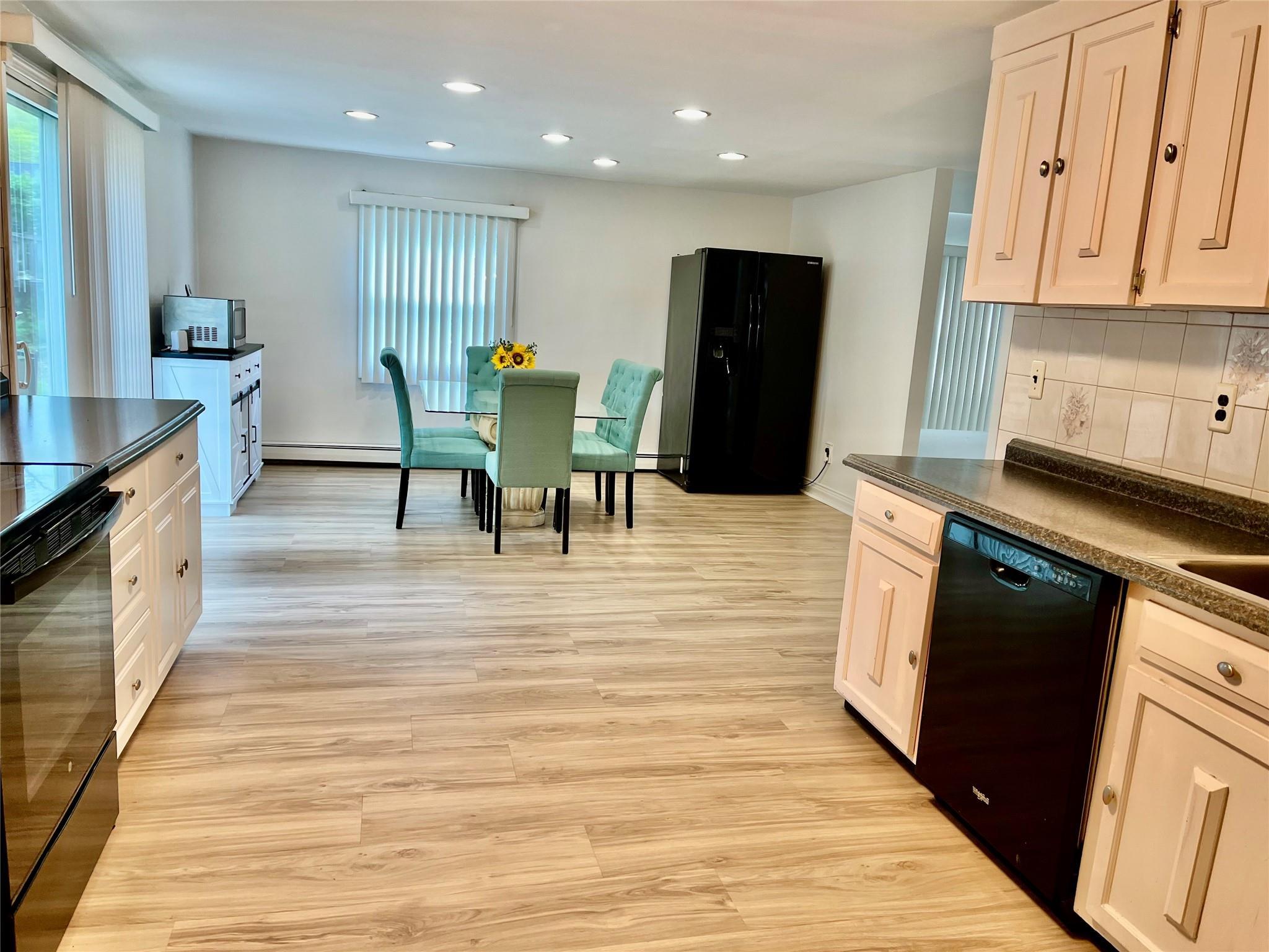 Single Family Split Pine  Suffolk County, NY 11763, MLS-861431-4