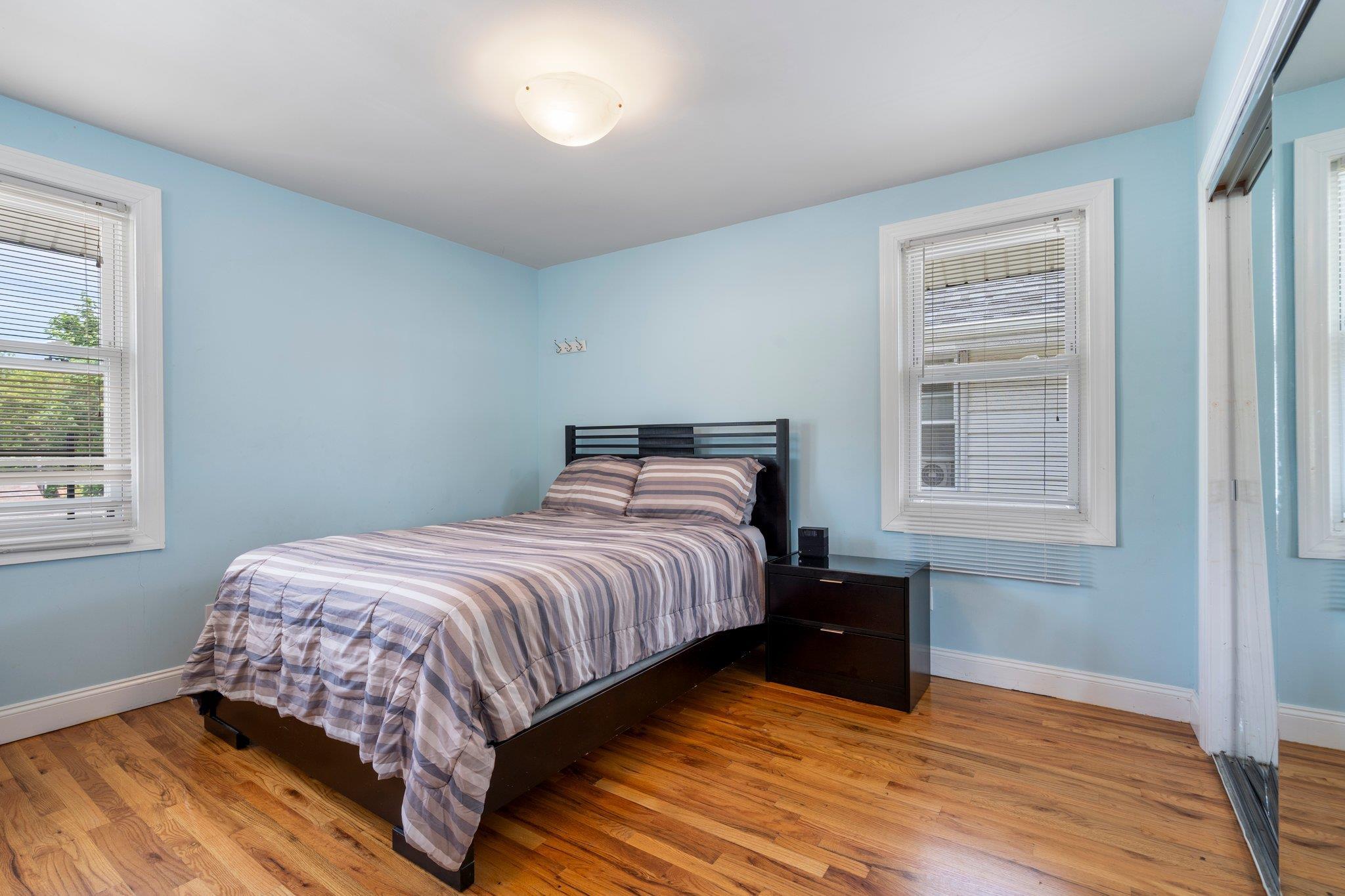 Single Family 131st  Queens, NY 11413, MLS-861453-16