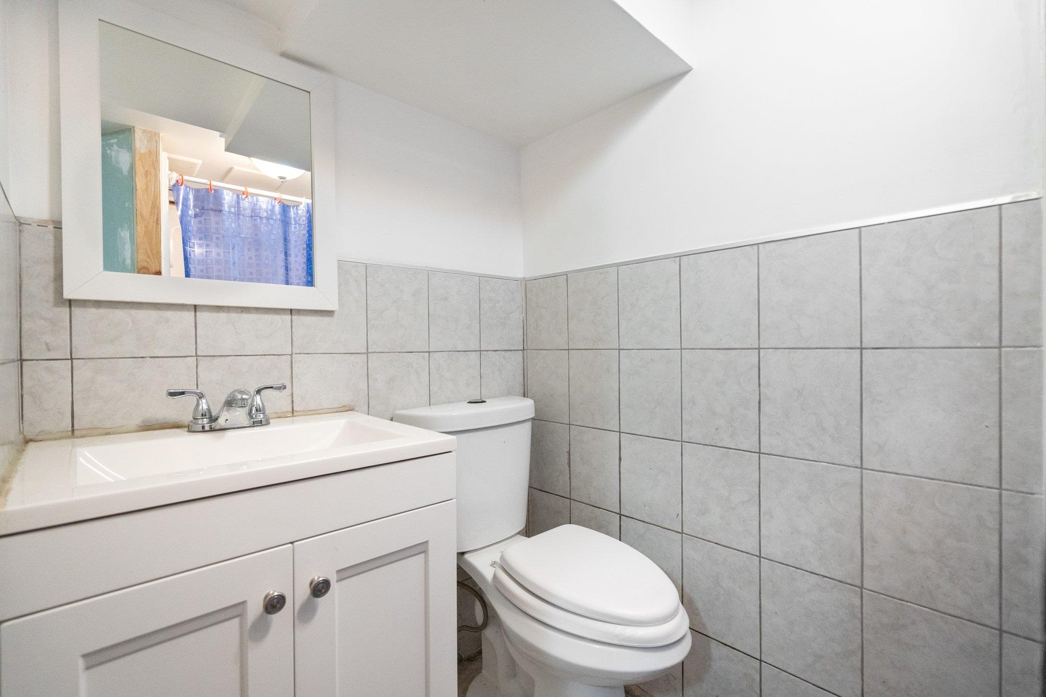 Single Family 131st  Queens, NY 11413, MLS-861453-24