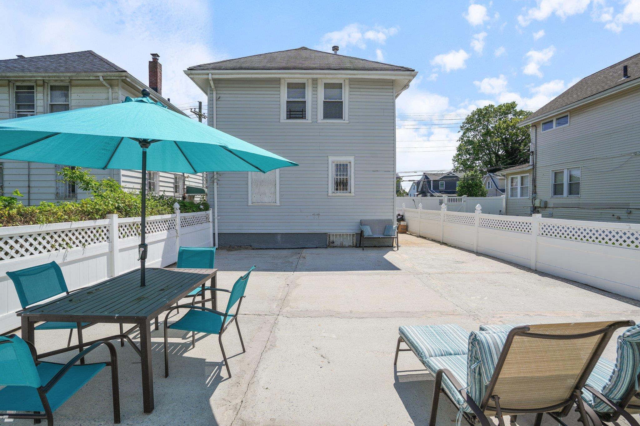 Single Family 131st  Queens, NY 11413, MLS-861453-28