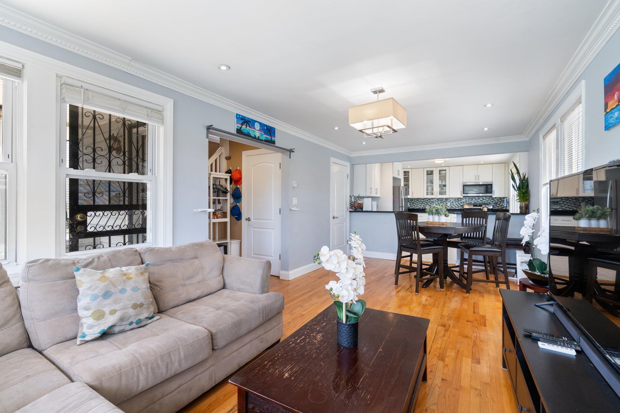 Single Family 131st  Queens, NY 11413, MLS-861453-6