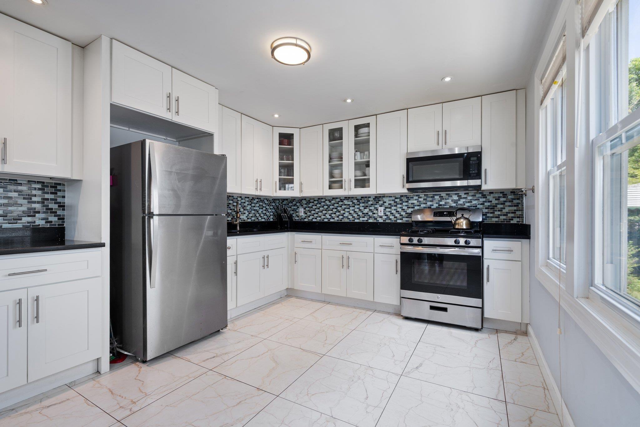 Single Family 131st  Queens, NY 11413, MLS-861453-9