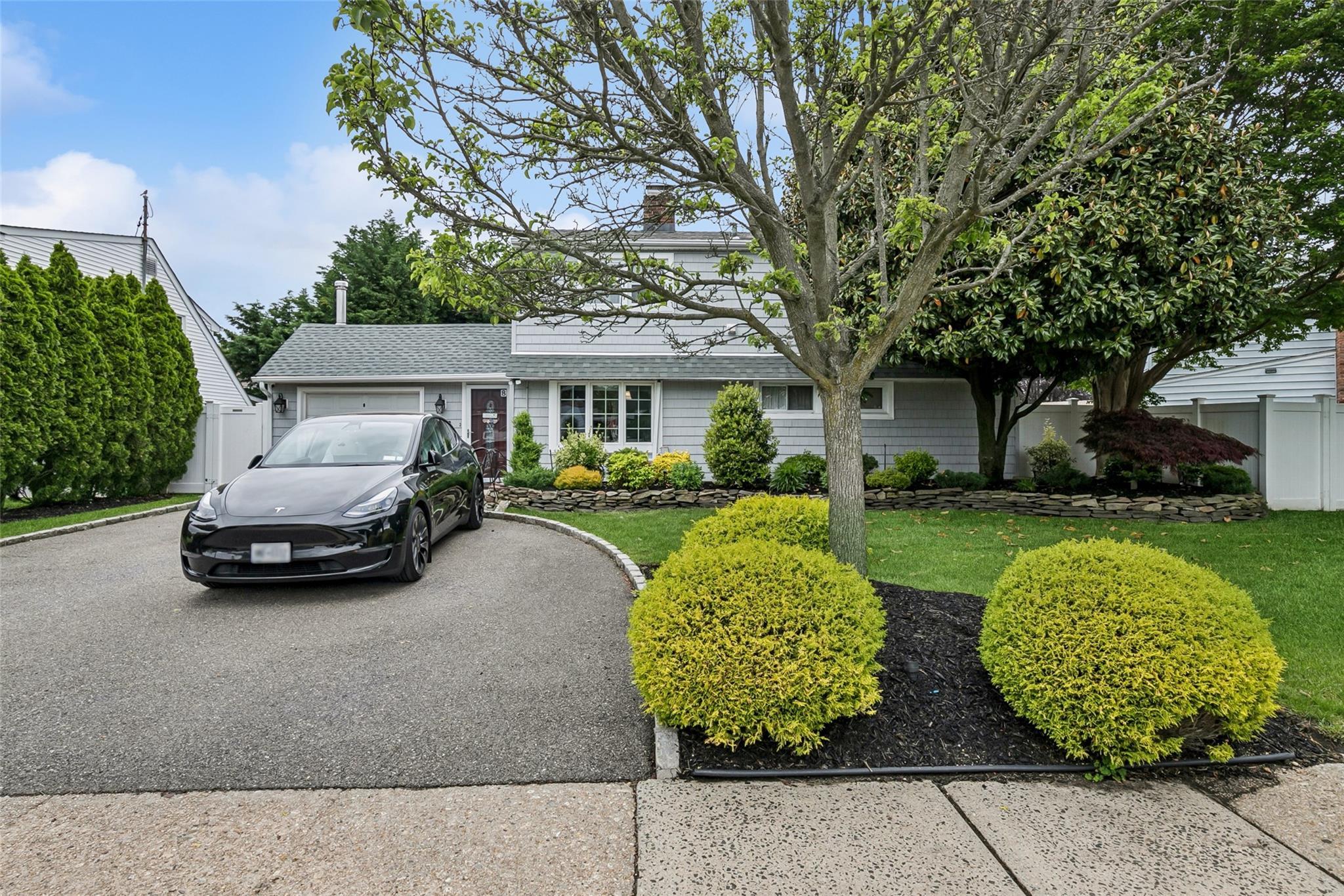 Single Family Ripple  Nassau County, NY 11756, MLS-861459-2
