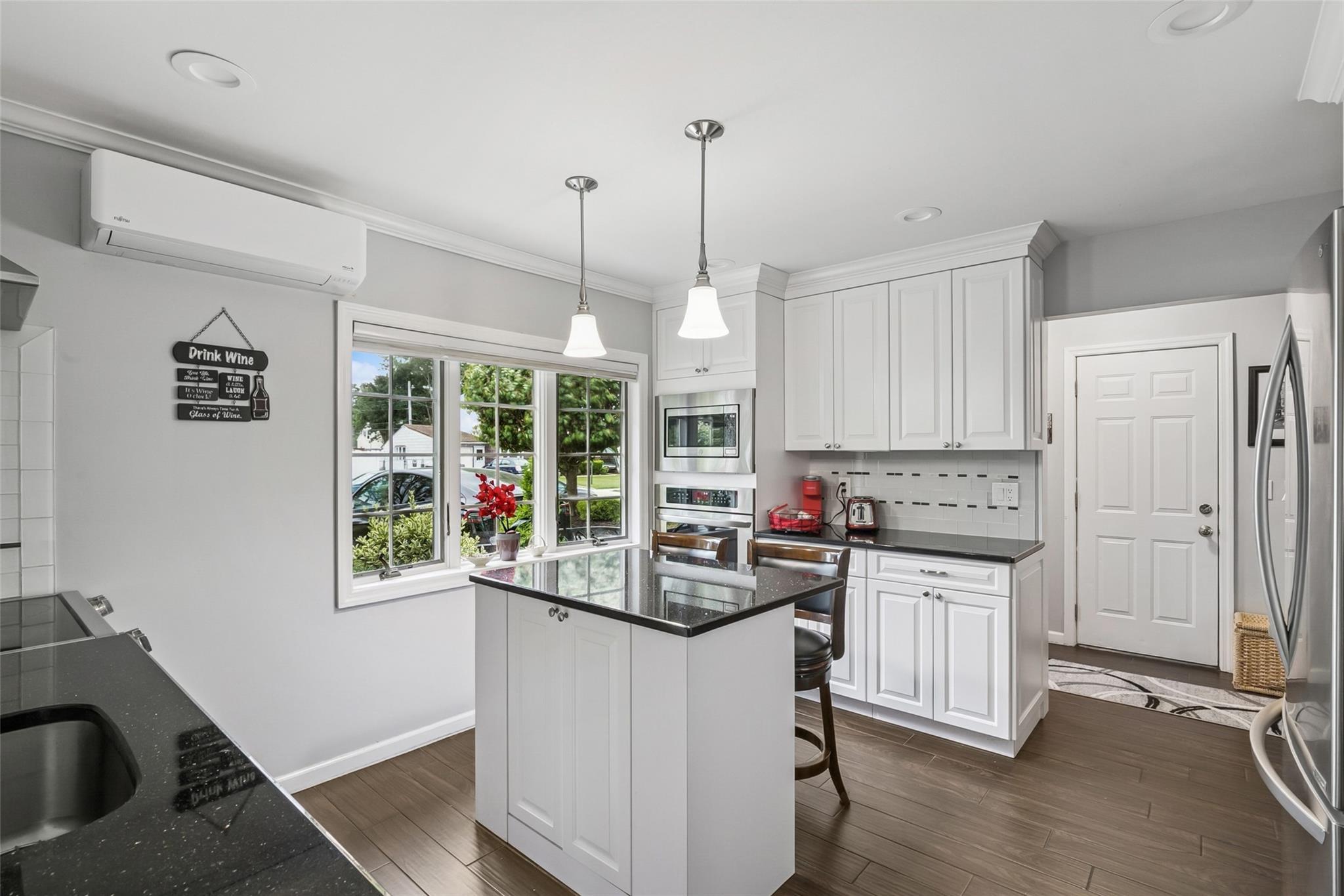 Single Family Ripple  Nassau County, NY 11756, MLS-861459-7