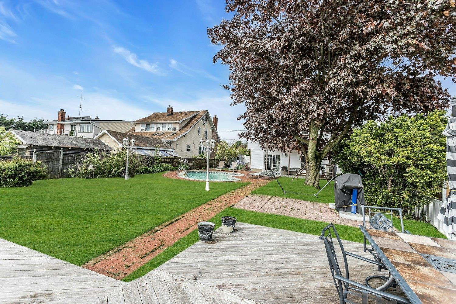 Single Family Westside  Nassau County, NY 11520, MLS-861472-21
