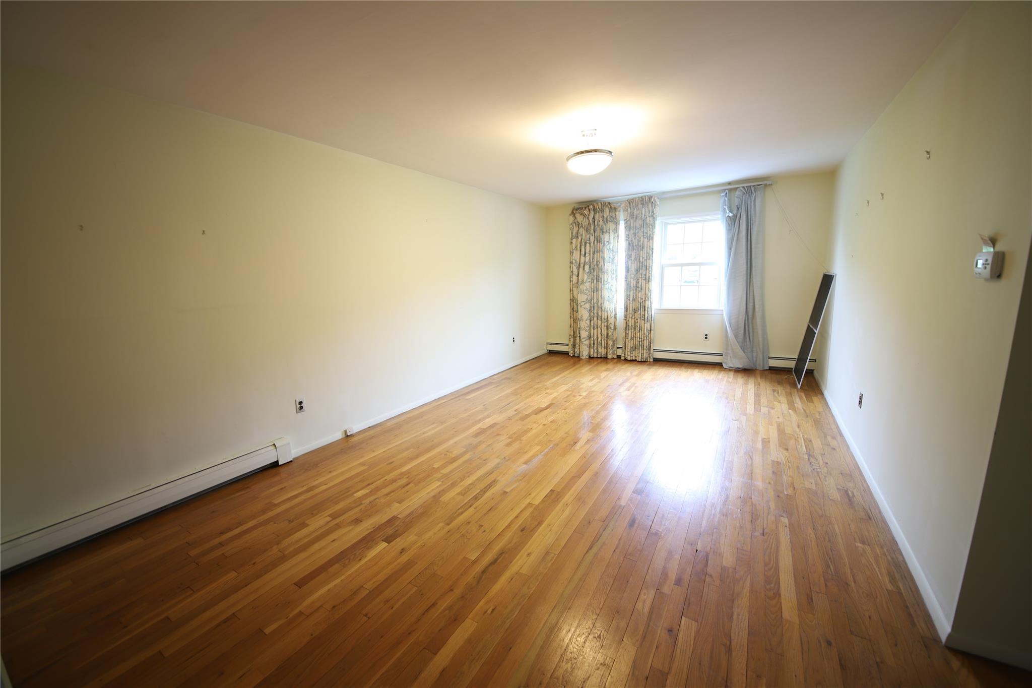 Single Family Nutly  Westchester County, NY 10598, MLS-861480-15