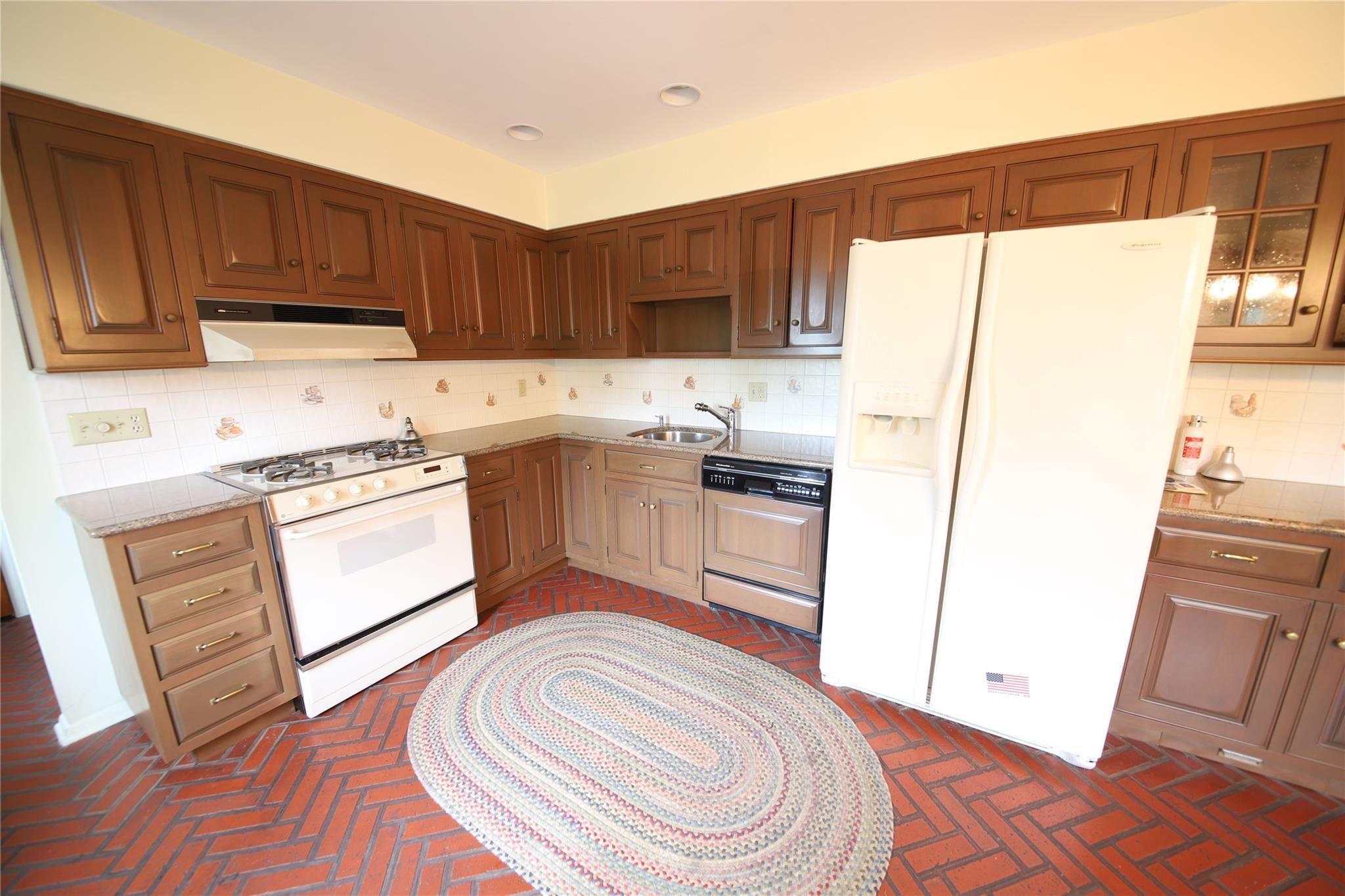 Single Family Nutly  Westchester County, NY 10598, MLS-861480-7