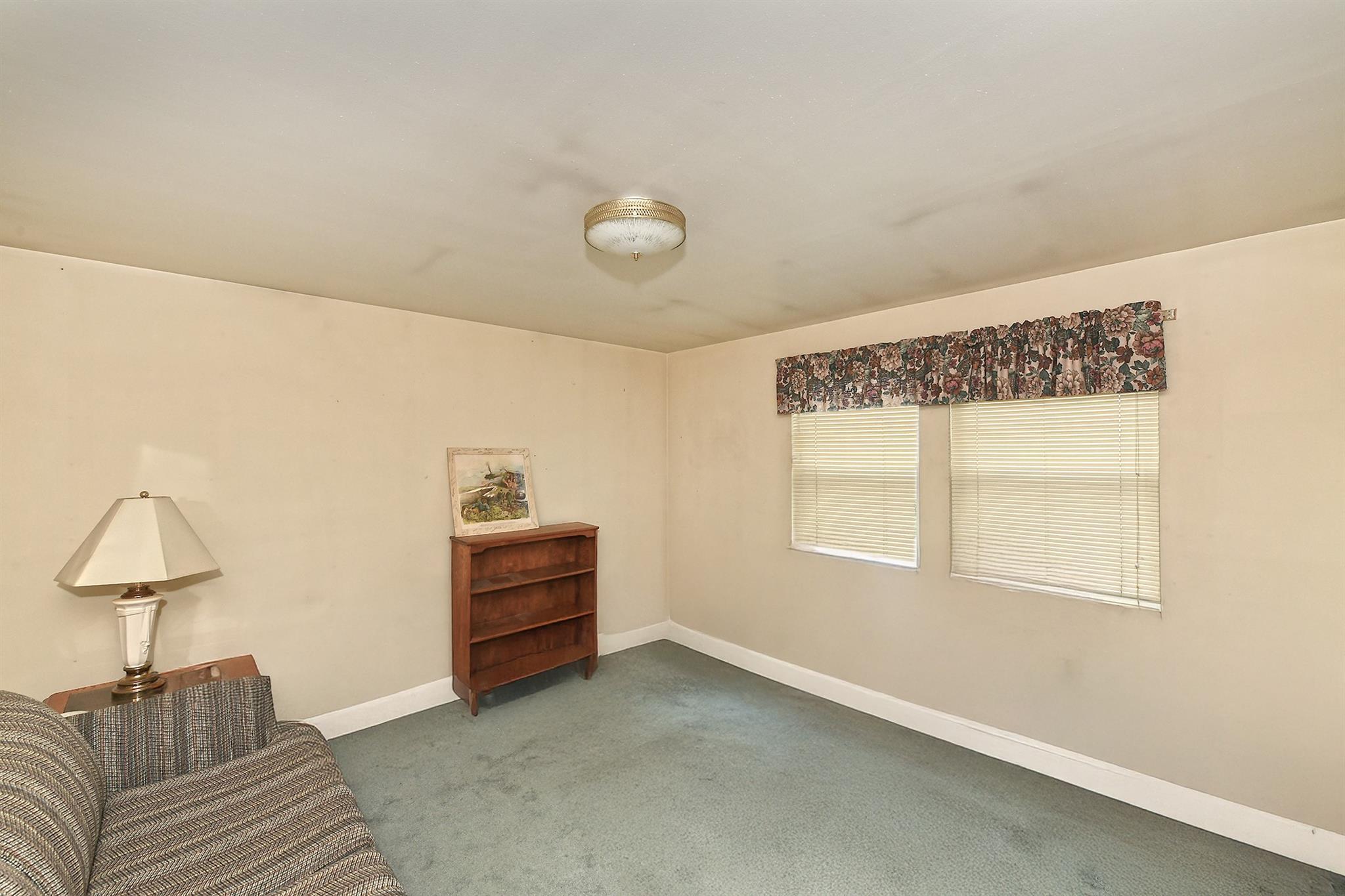 Single Family Haven  Nassau County, NY 11756, MLS-861483-12